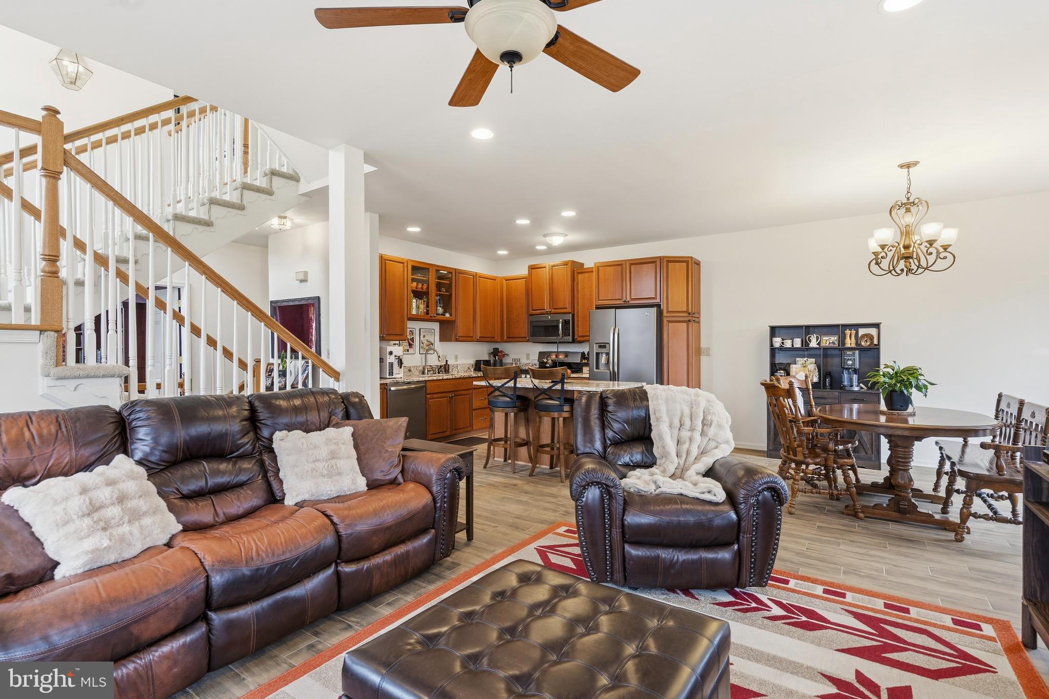 SPRING RIDGE CROSSIN - Residential