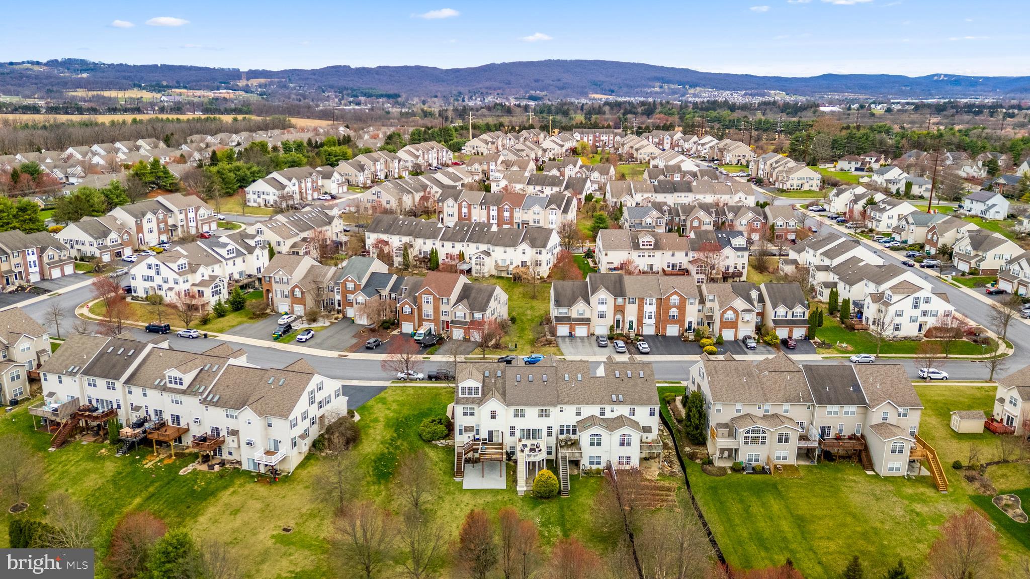 SPRING RIDGE CROSSIN - Residential