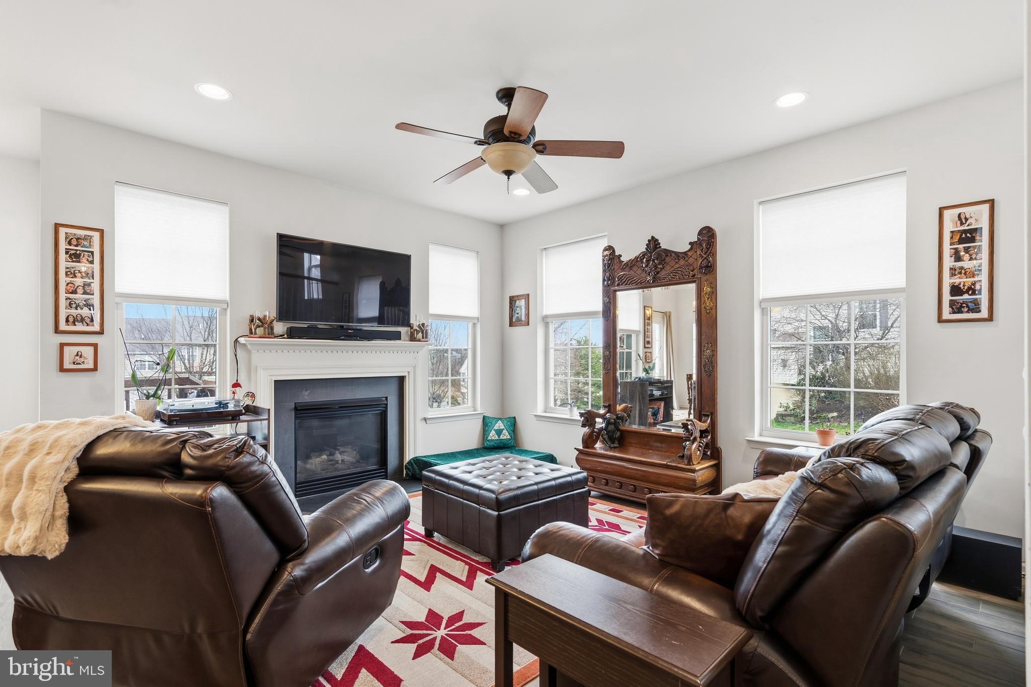 SPRING RIDGE CROSSIN - Residential