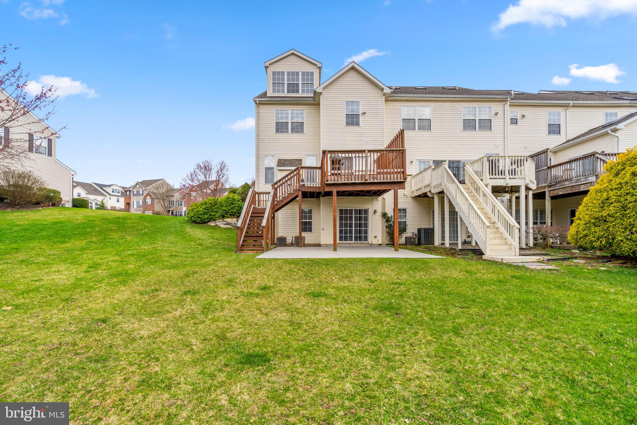 SPRING RIDGE CROSSIN - Residential