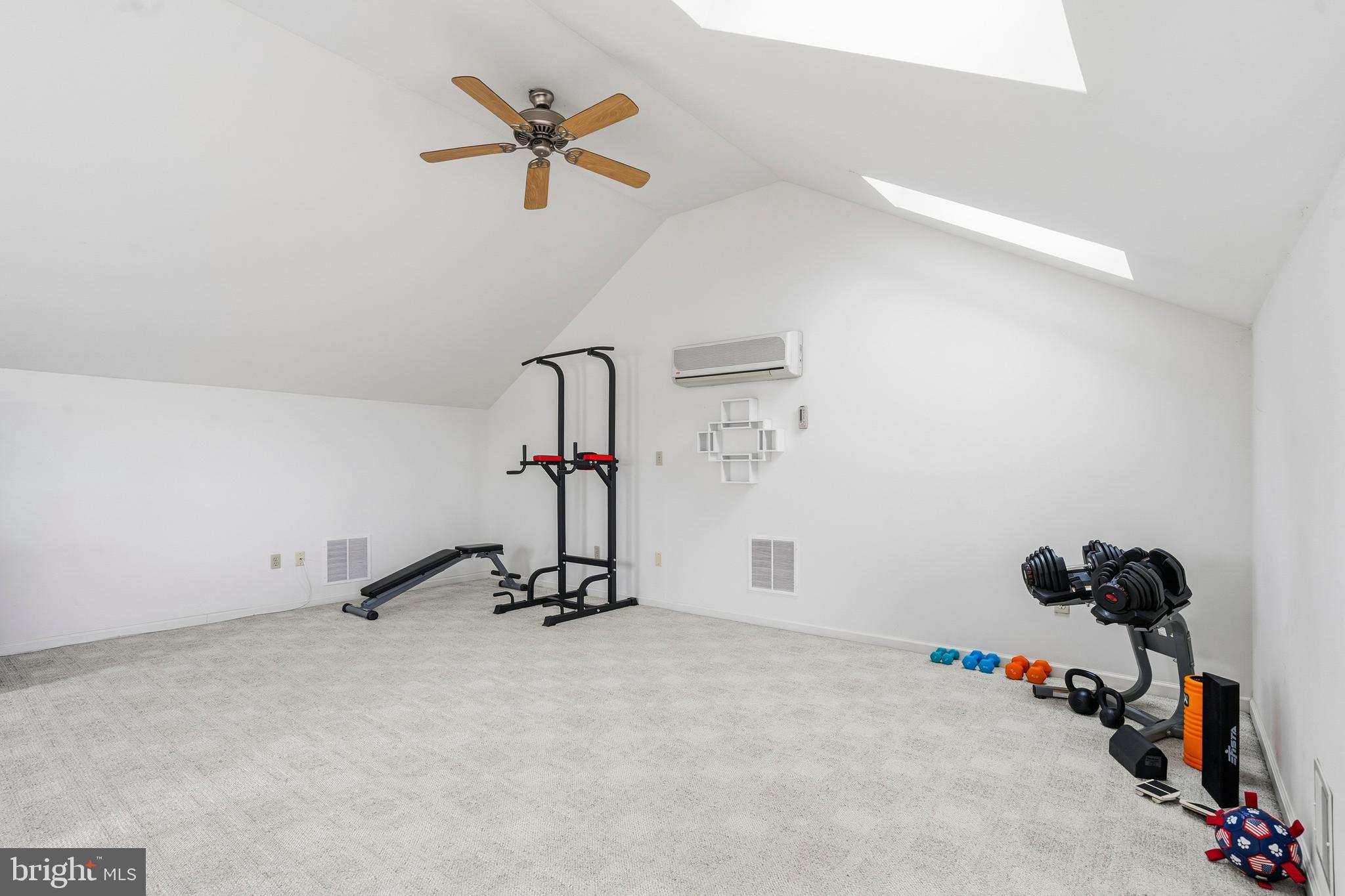 SPRING RIDGE CROSSIN - Residential