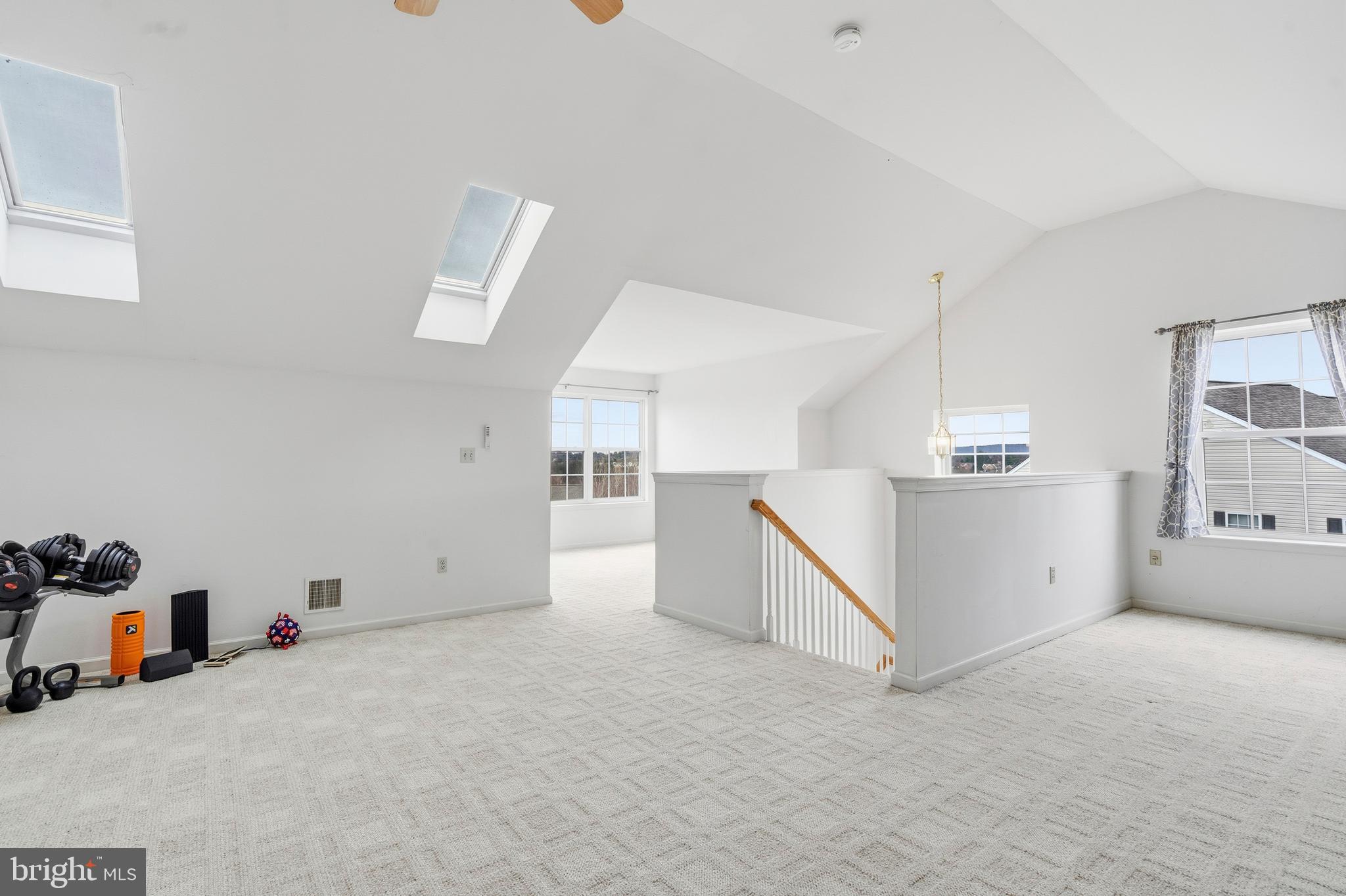 SPRING RIDGE CROSSIN - Residential