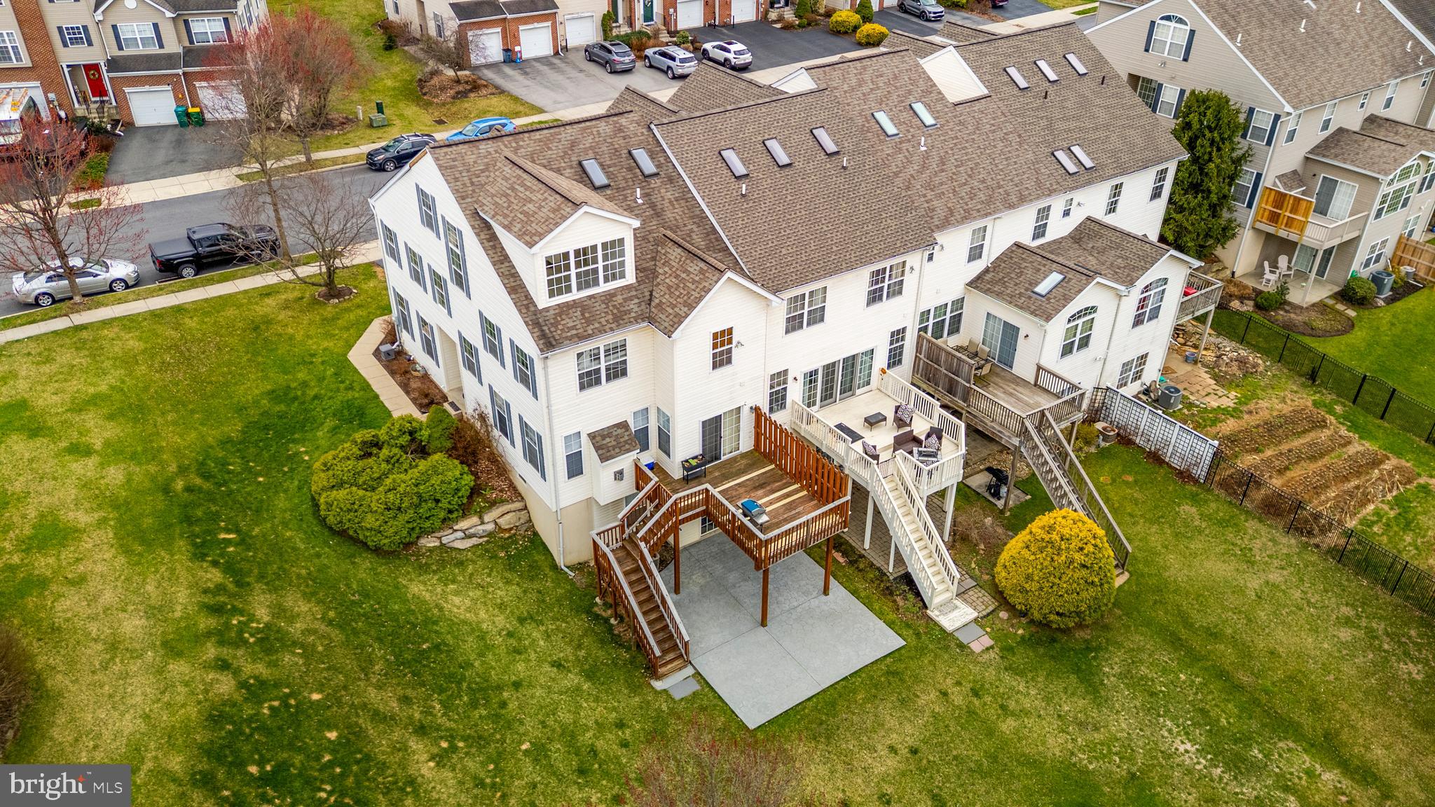 SPRING RIDGE CROSSIN - Residential