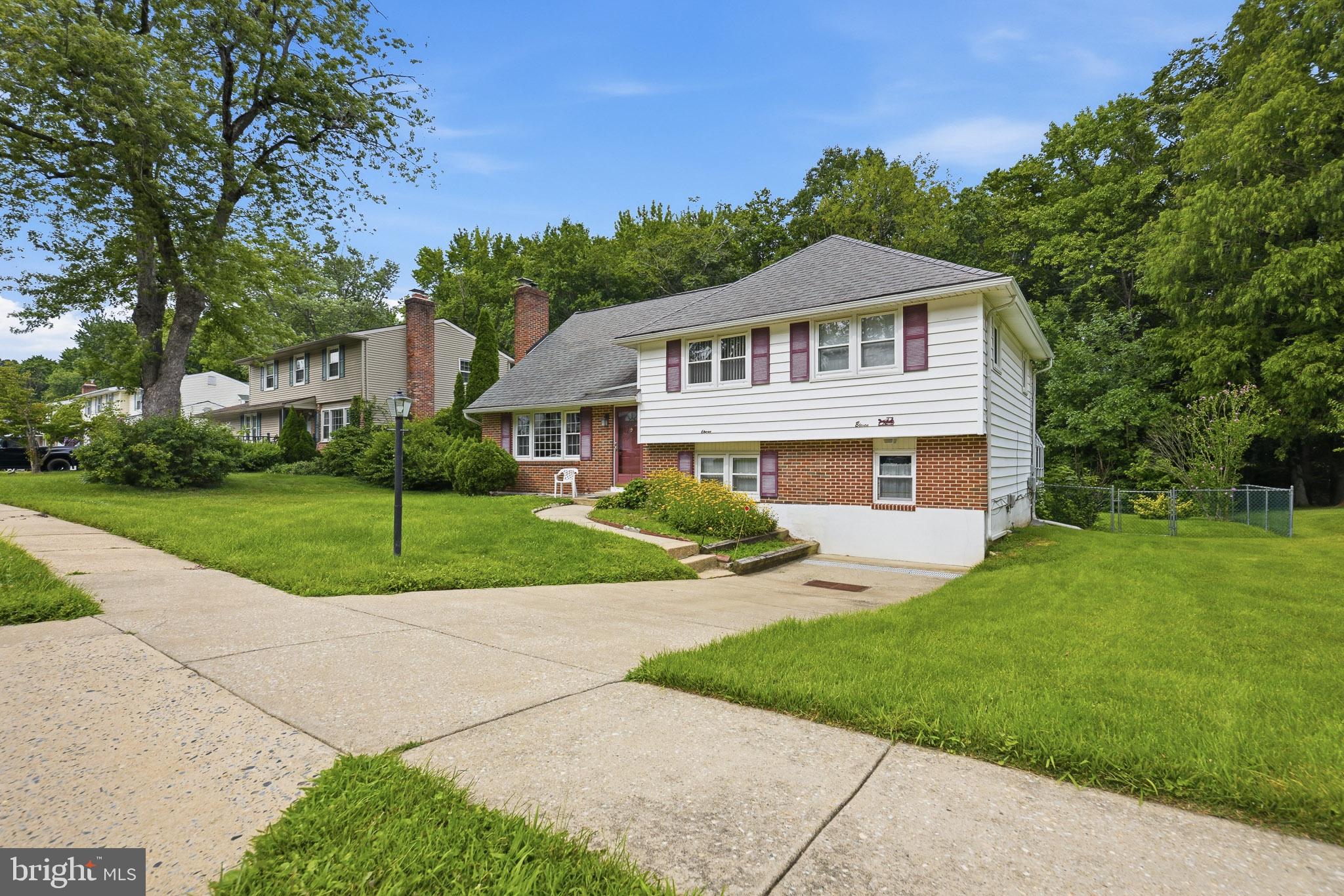 11 STURBRIDGE DRIVE