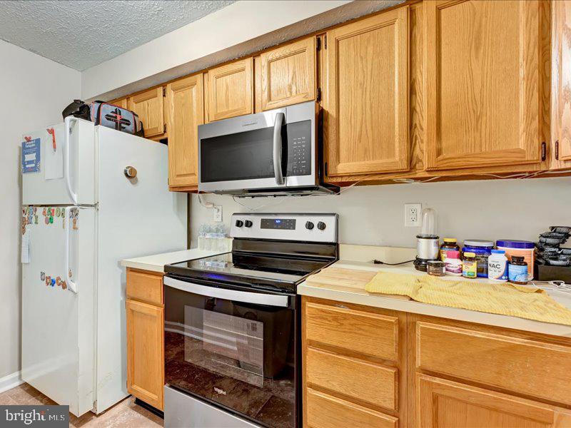 LAUREL WOODS - Residential