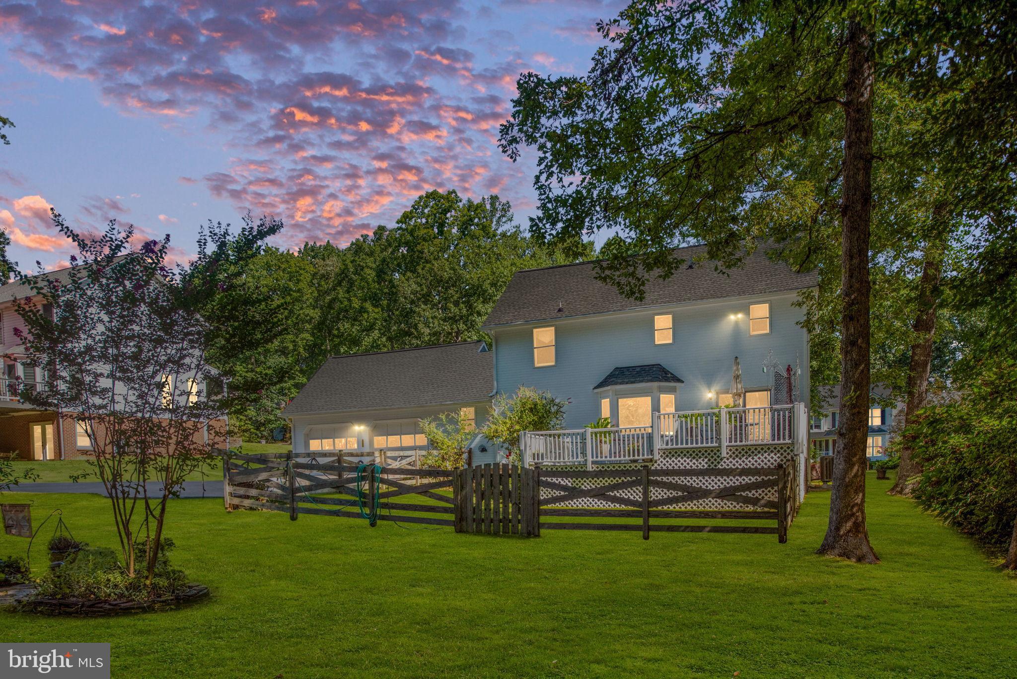 606 STONEWALL LANE