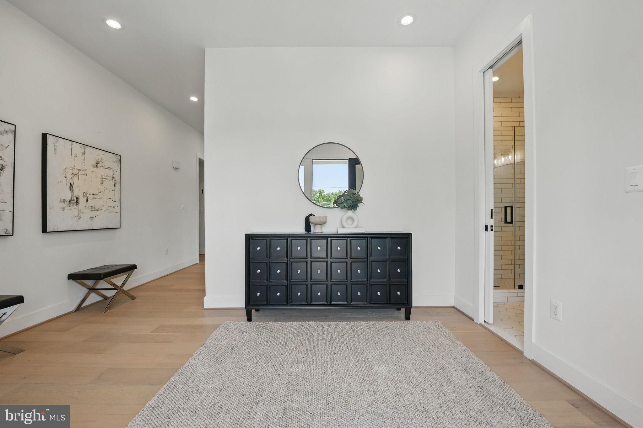 8005 FAIRFAX ROAD