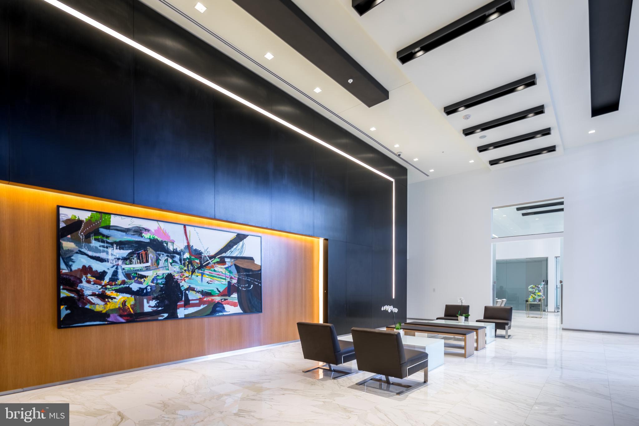 ROSSLYN - Residential Lease