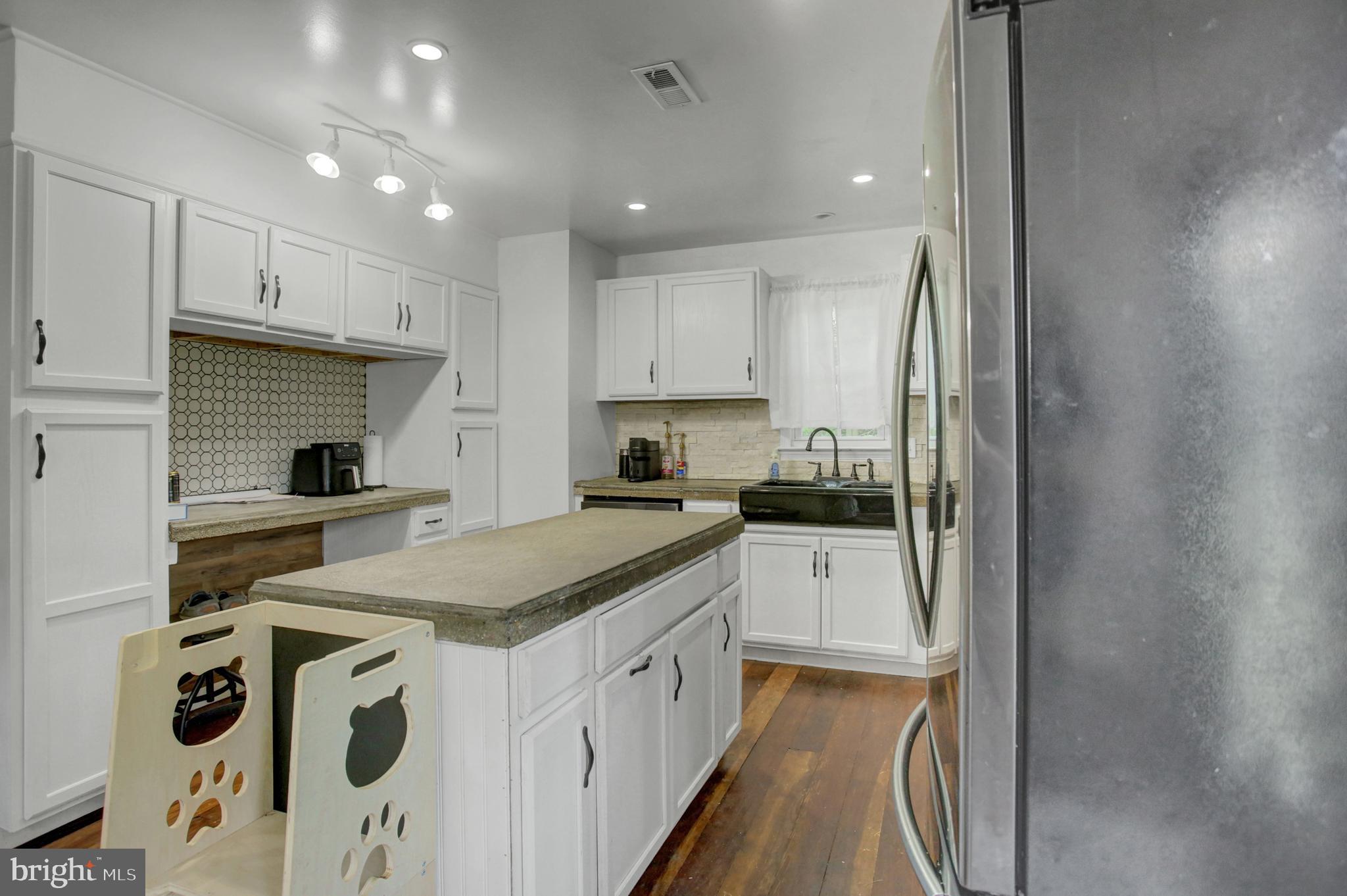 MERCERSBURG BOROUGH - Residential