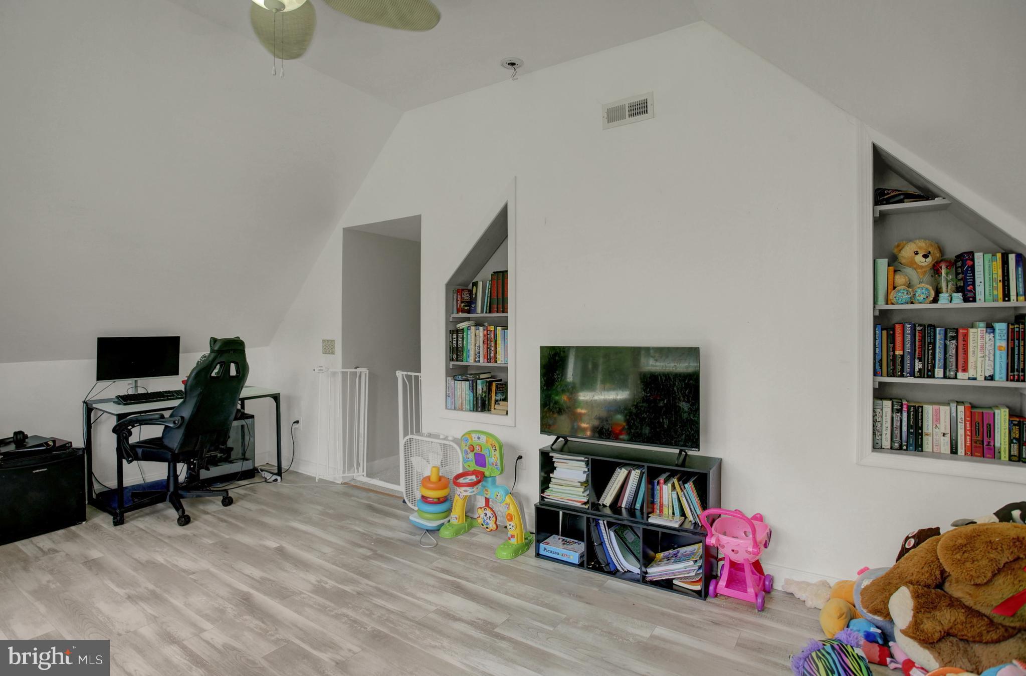 MERCERSBURG BOROUGH - Residential
