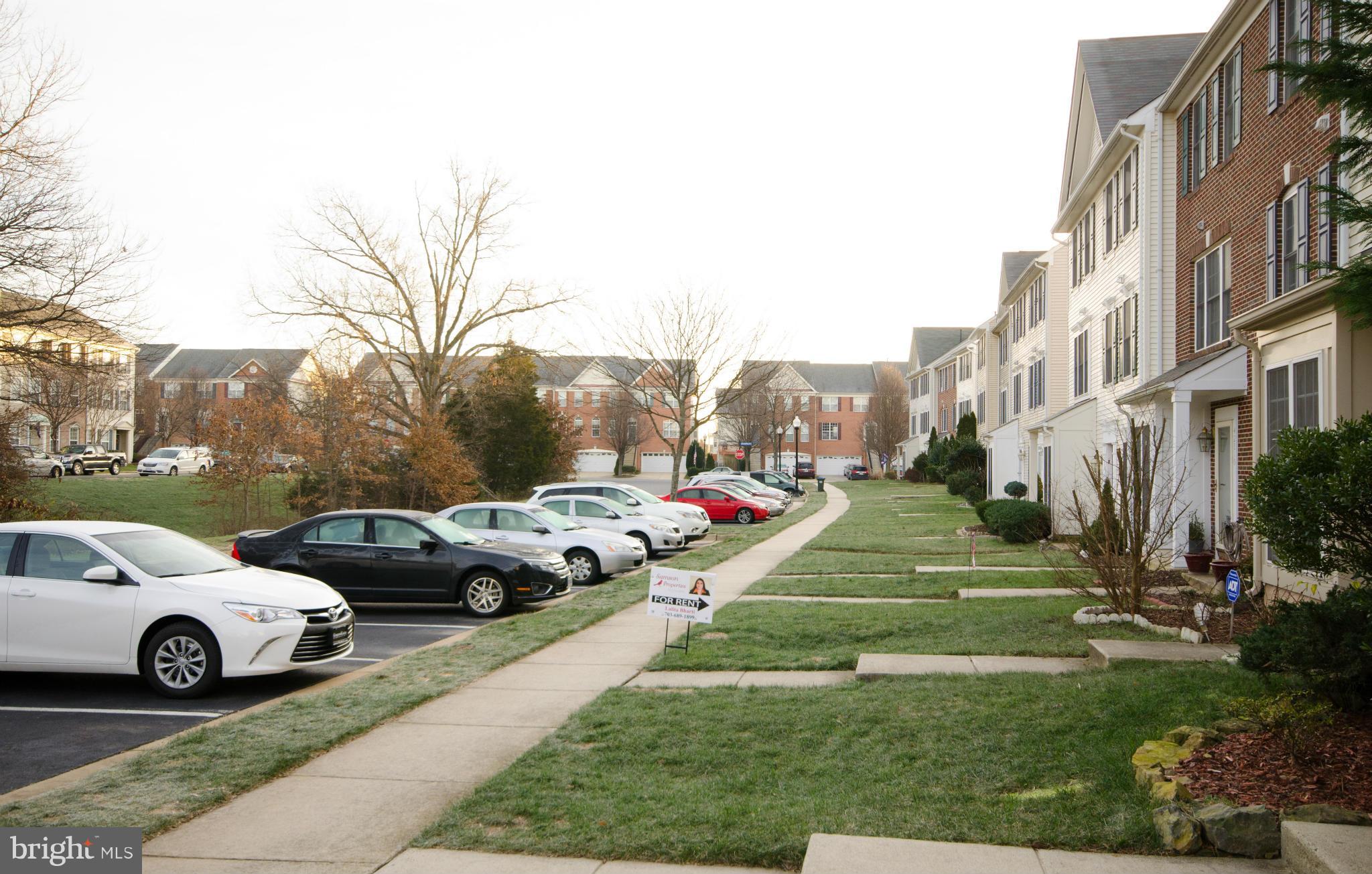 SOUTH RIDING - Residential Lease