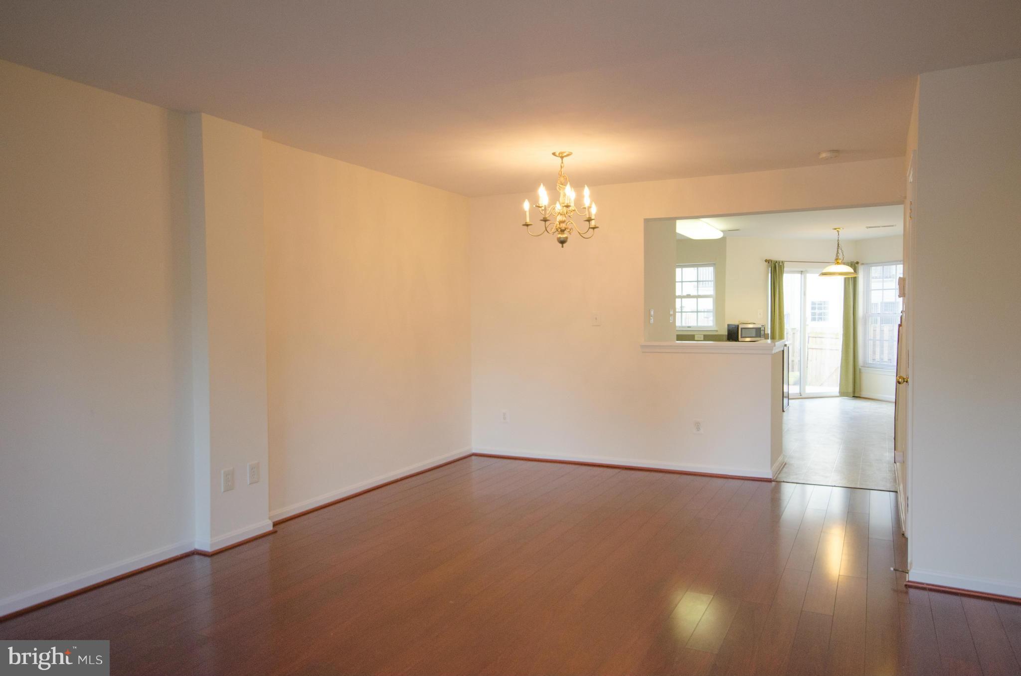 SOUTH RIDING - Residential Lease