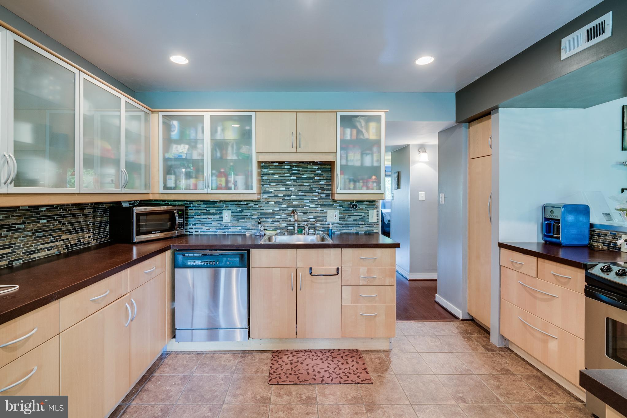 ALEXANDRIA OVERLOOK - Residential