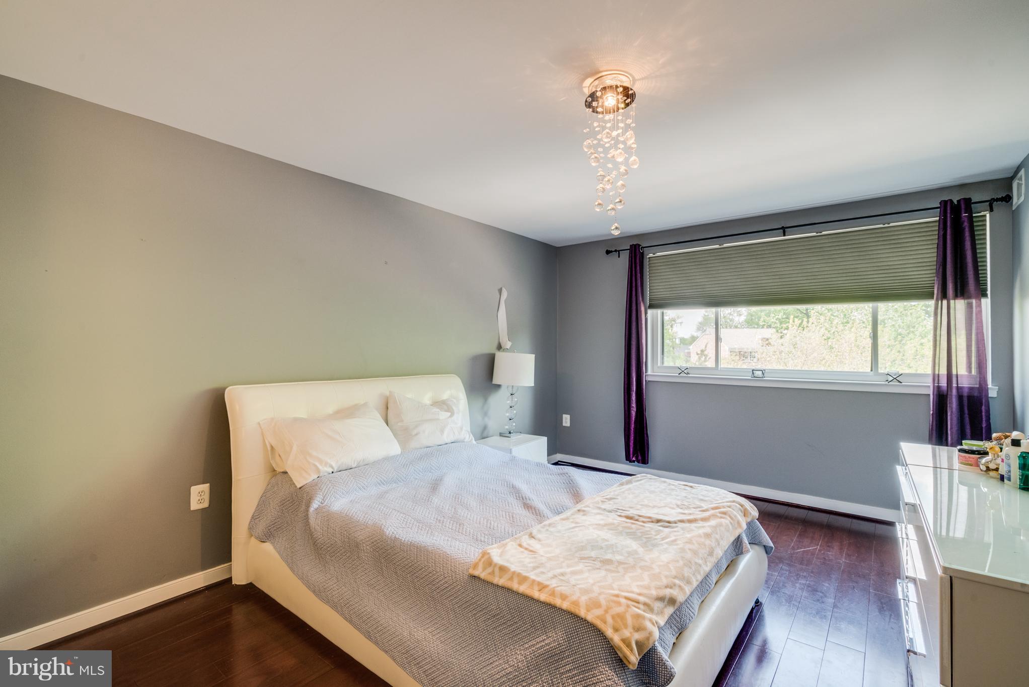 ALEXANDRIA OVERLOOK - Residential