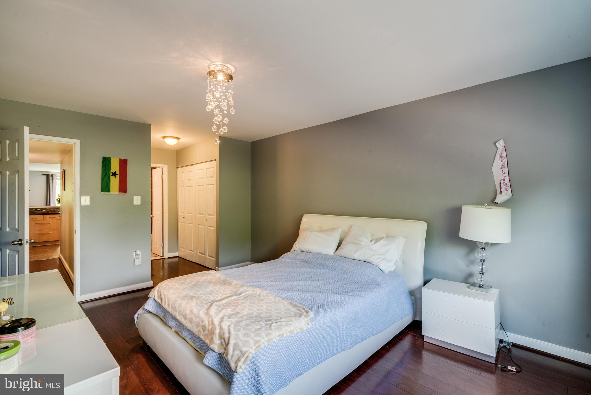 ALEXANDRIA OVERLOOK - Residential