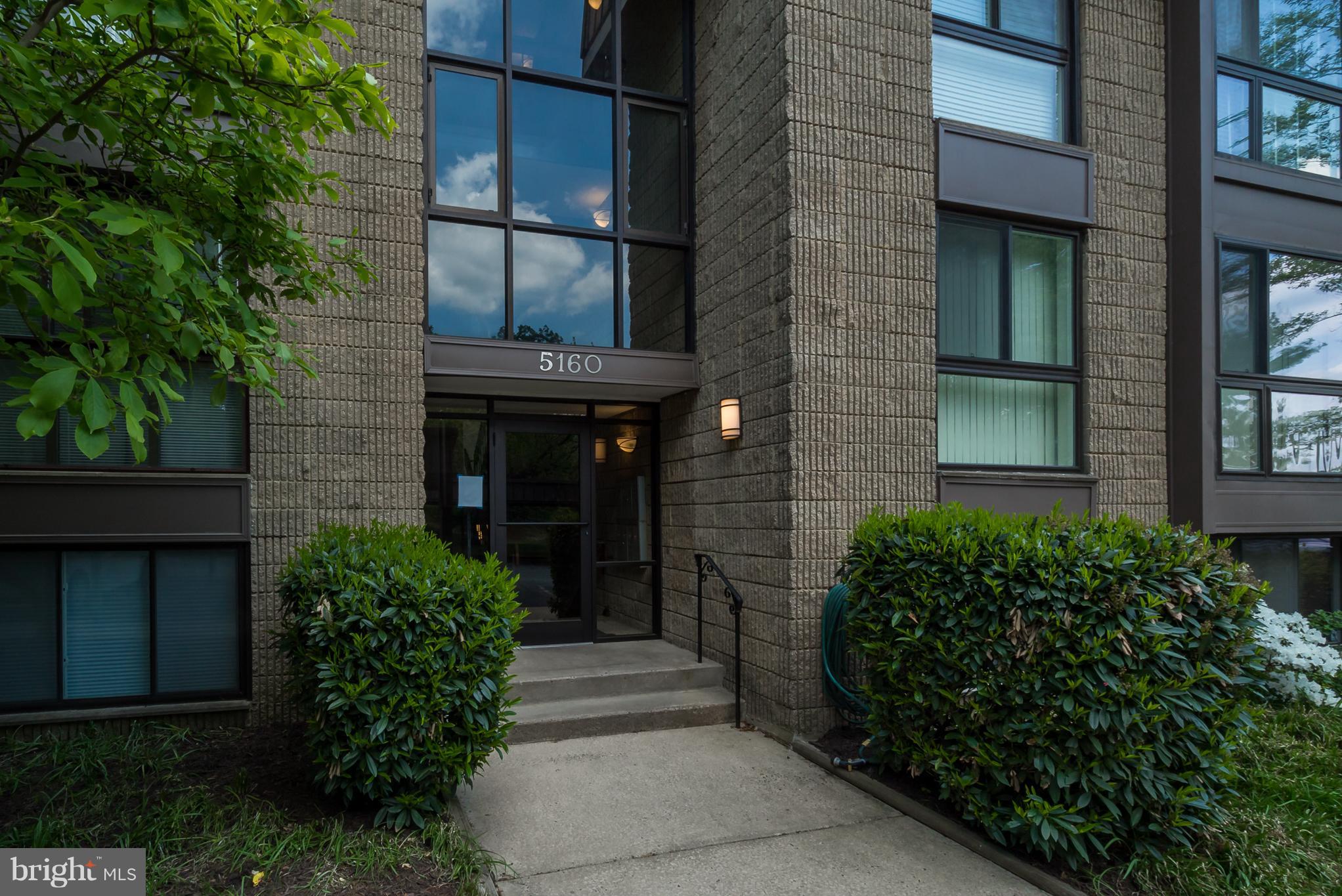 ALEXANDRIA OVERLOOK - Residential