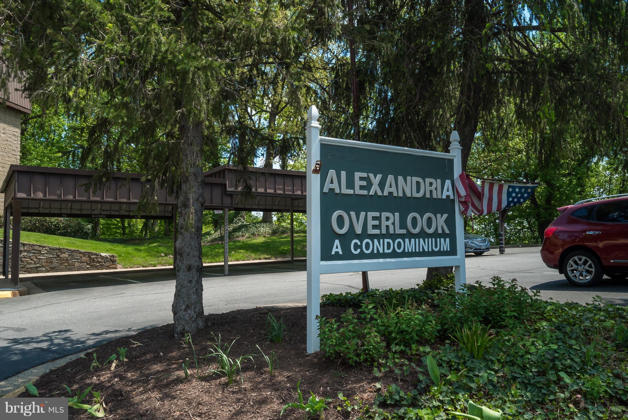 ALEXANDRIA OVERLOOK - Residential