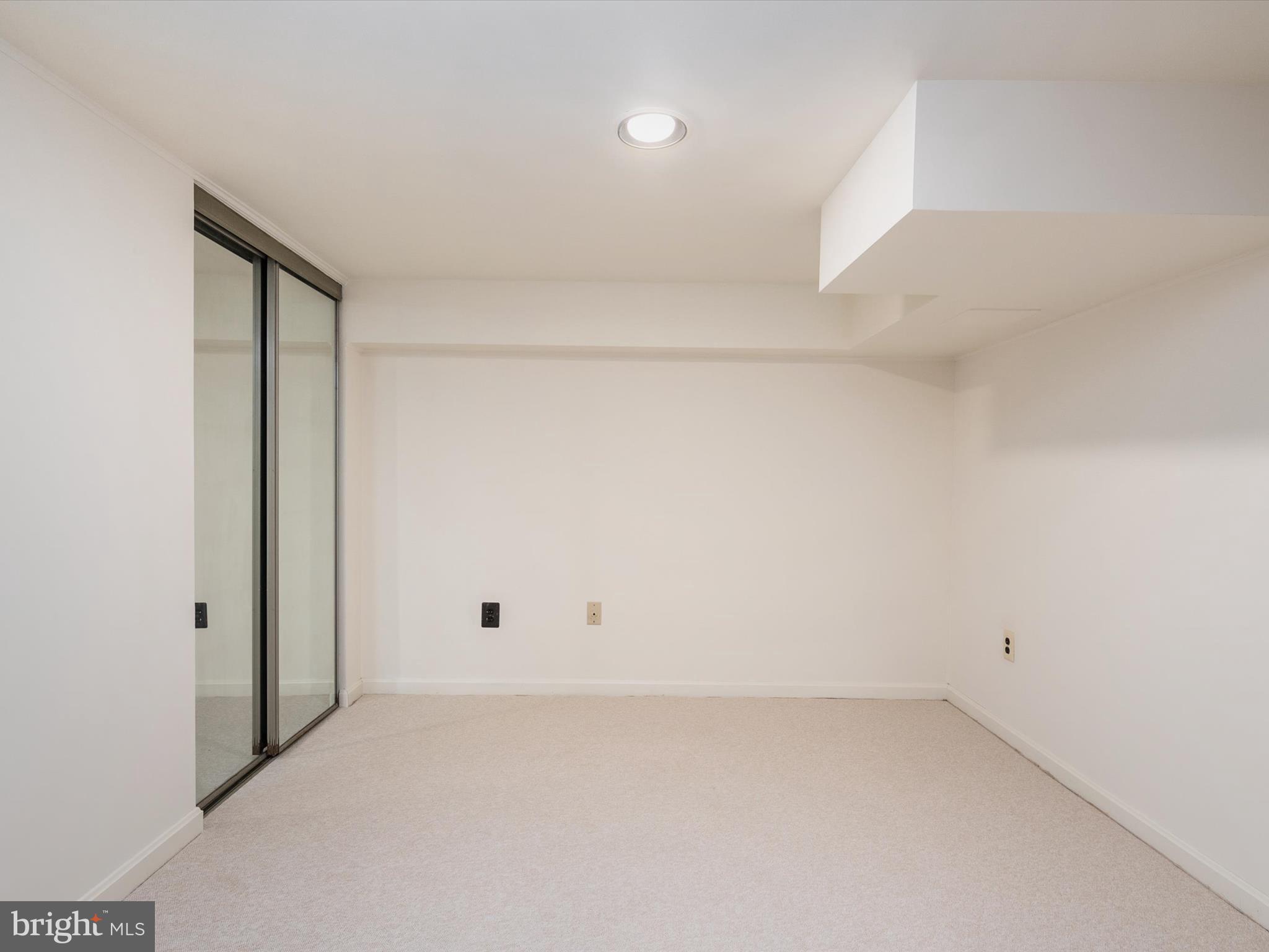 HILLSMERE ESTATES - Residential