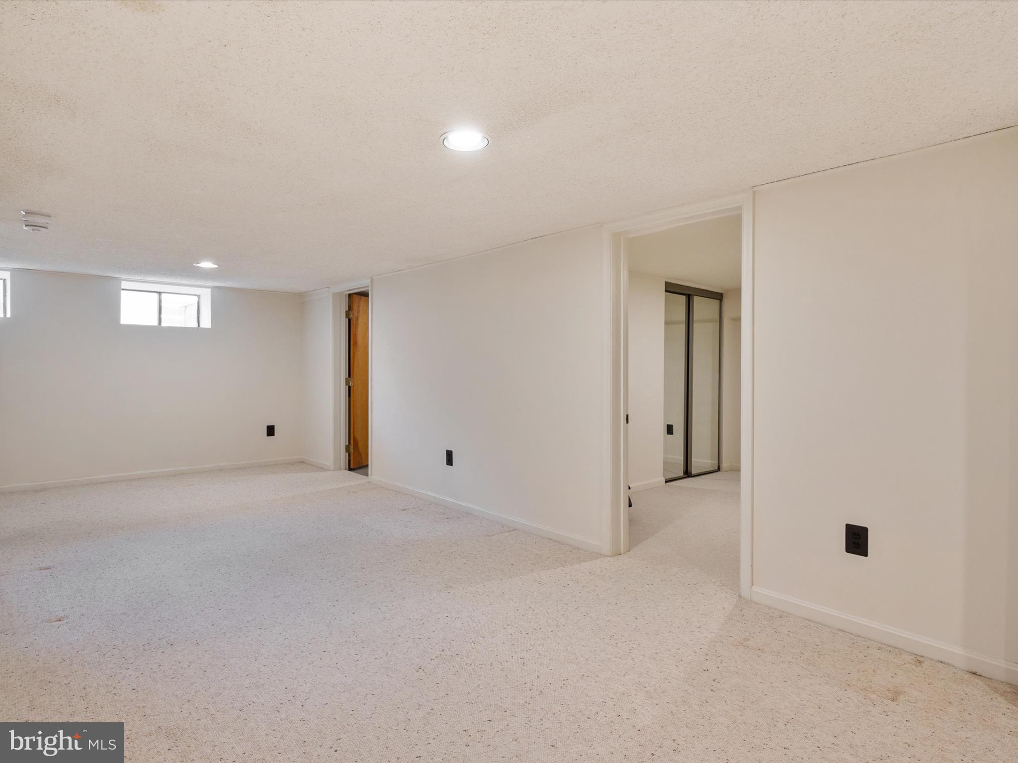 HILLSMERE ESTATES - Residential