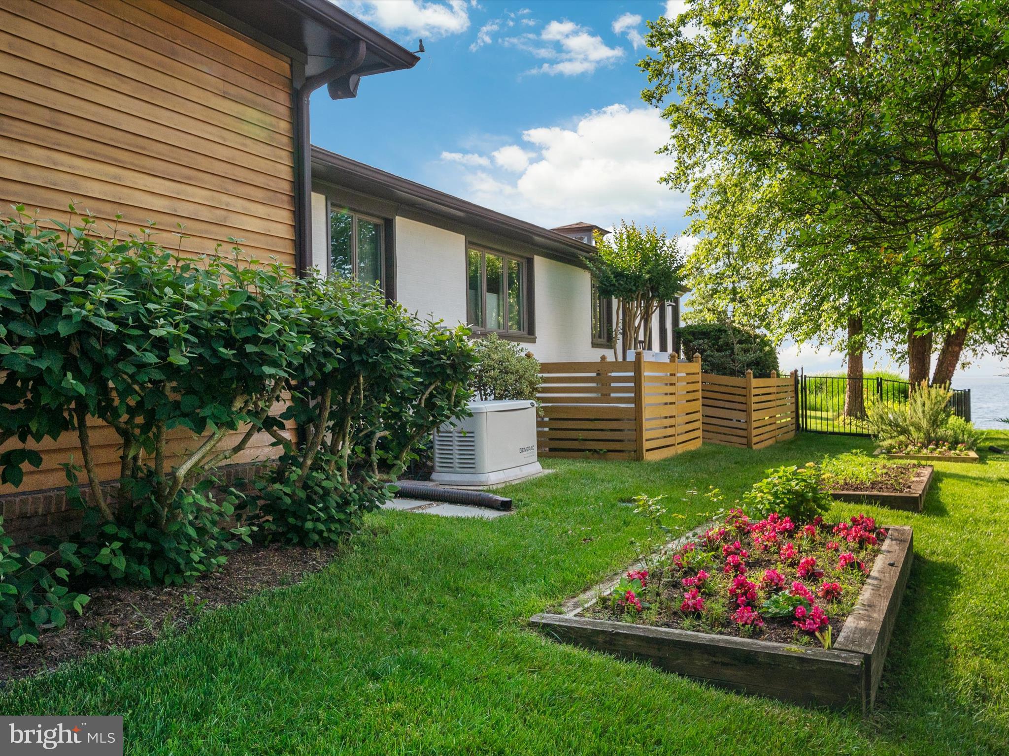 HILLSMERE ESTATES - Residential