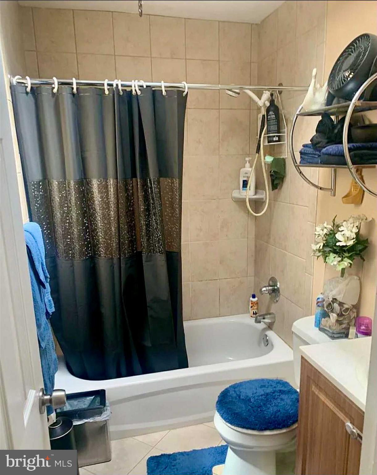 RHAWNHURST - Residential Lease