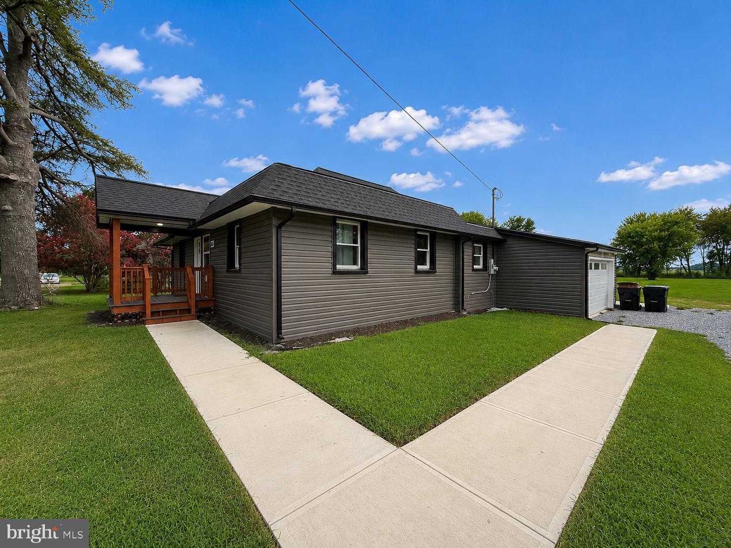 421 W SUNSET AVENUE