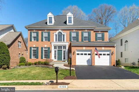 10706 Simpson Mews Lane, Fairfax, VA MLS: VAFC2006062