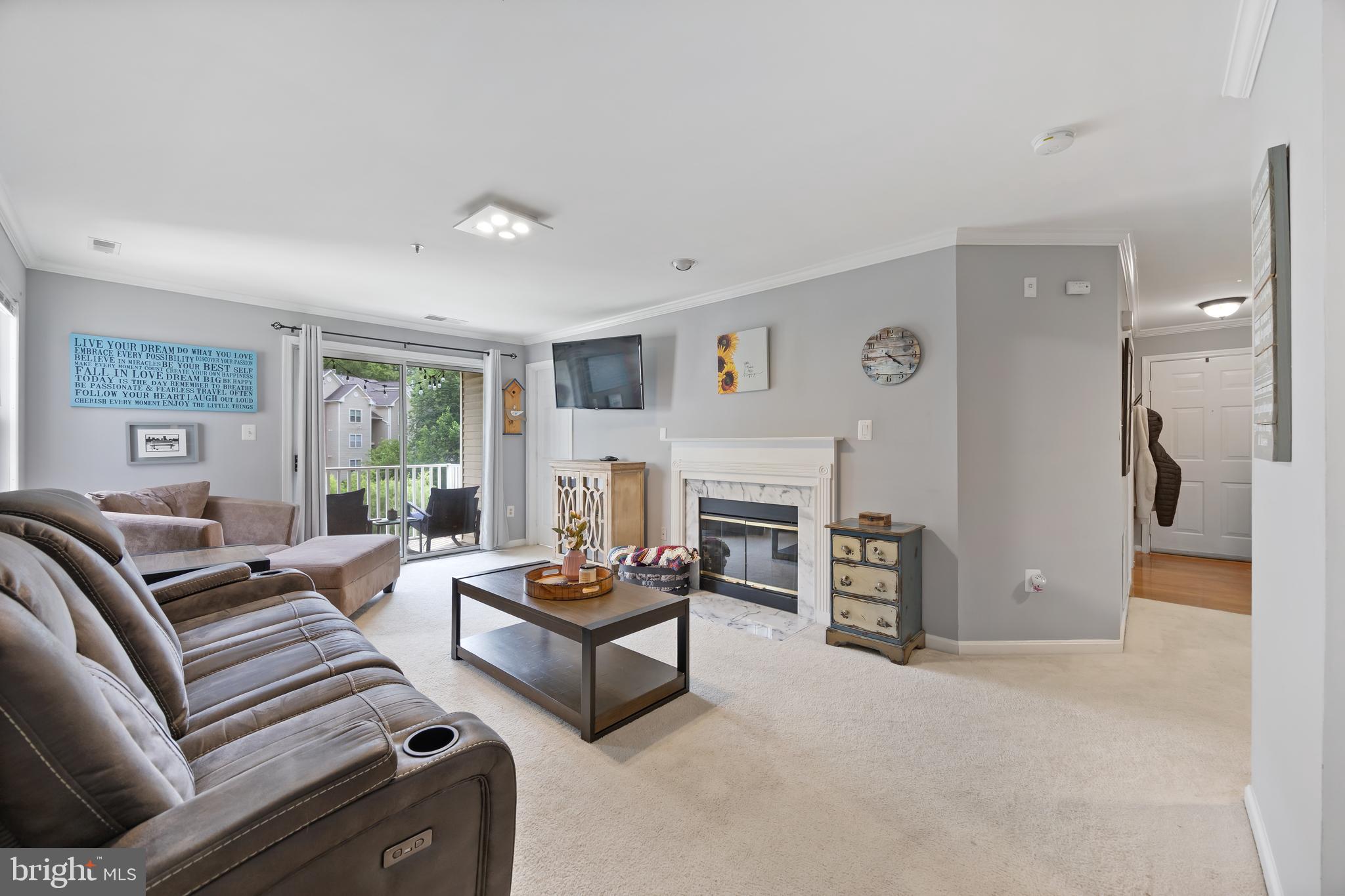 FALLS GABLE - Residential