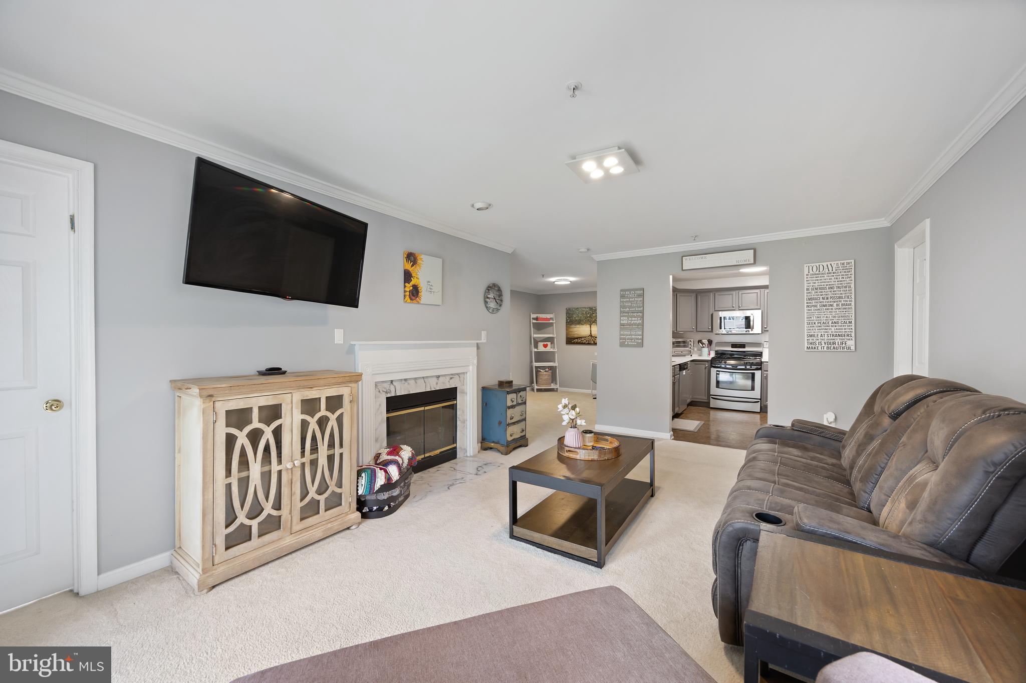 FALLS GABLE - Residential