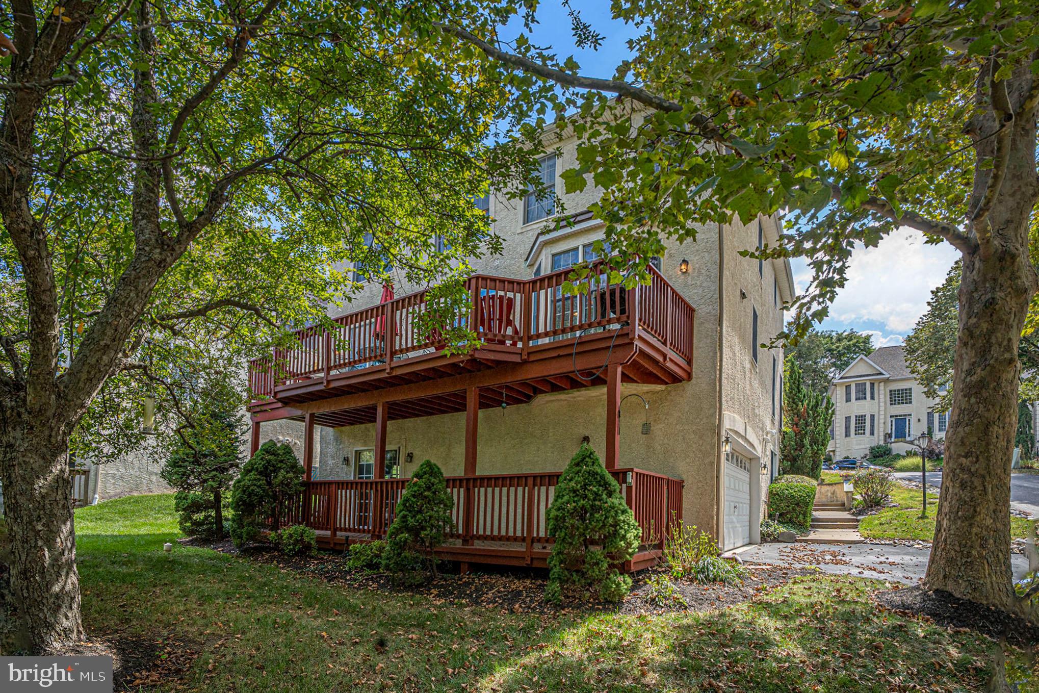 MERION HILL - Residential