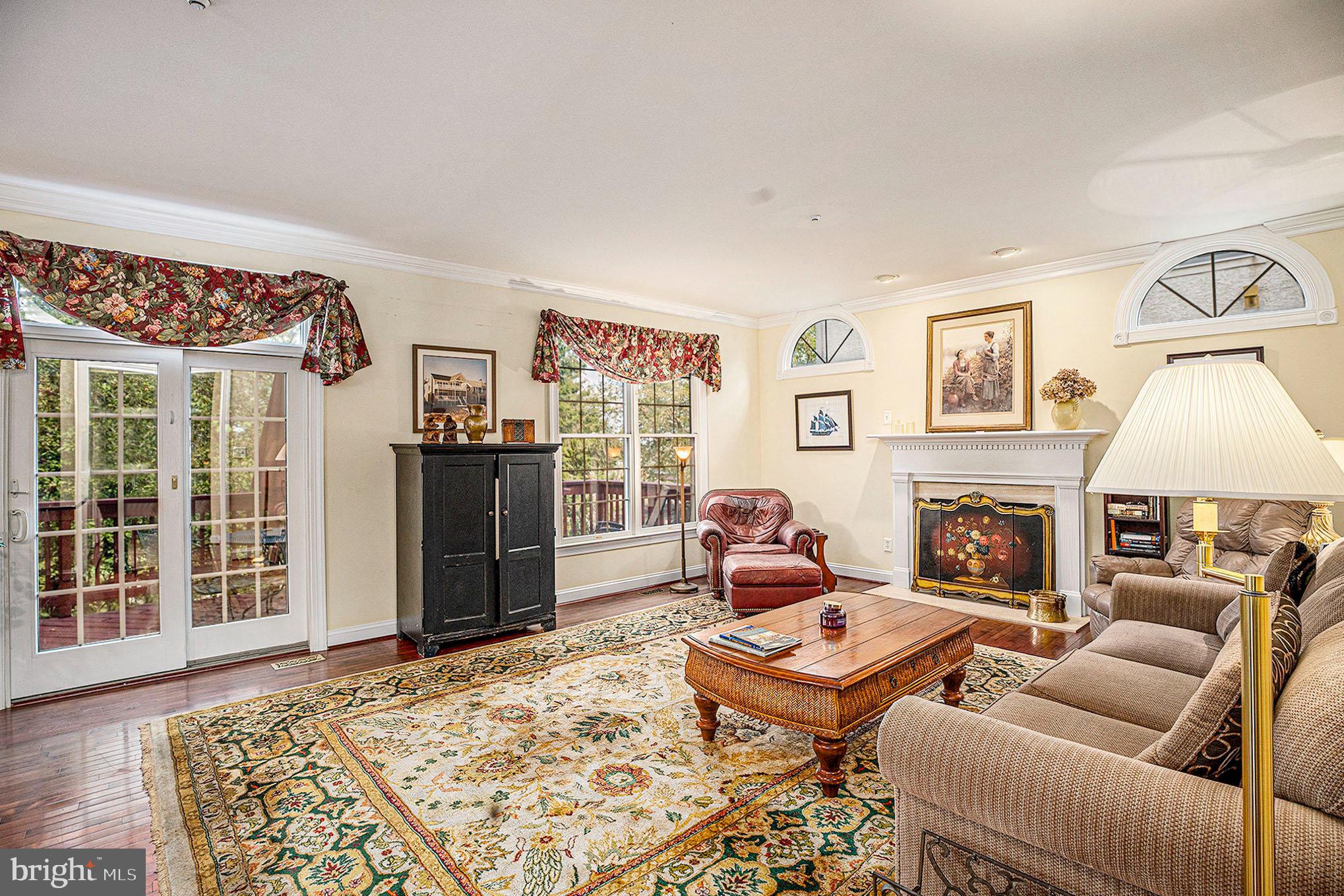 MERION HILL - Residential