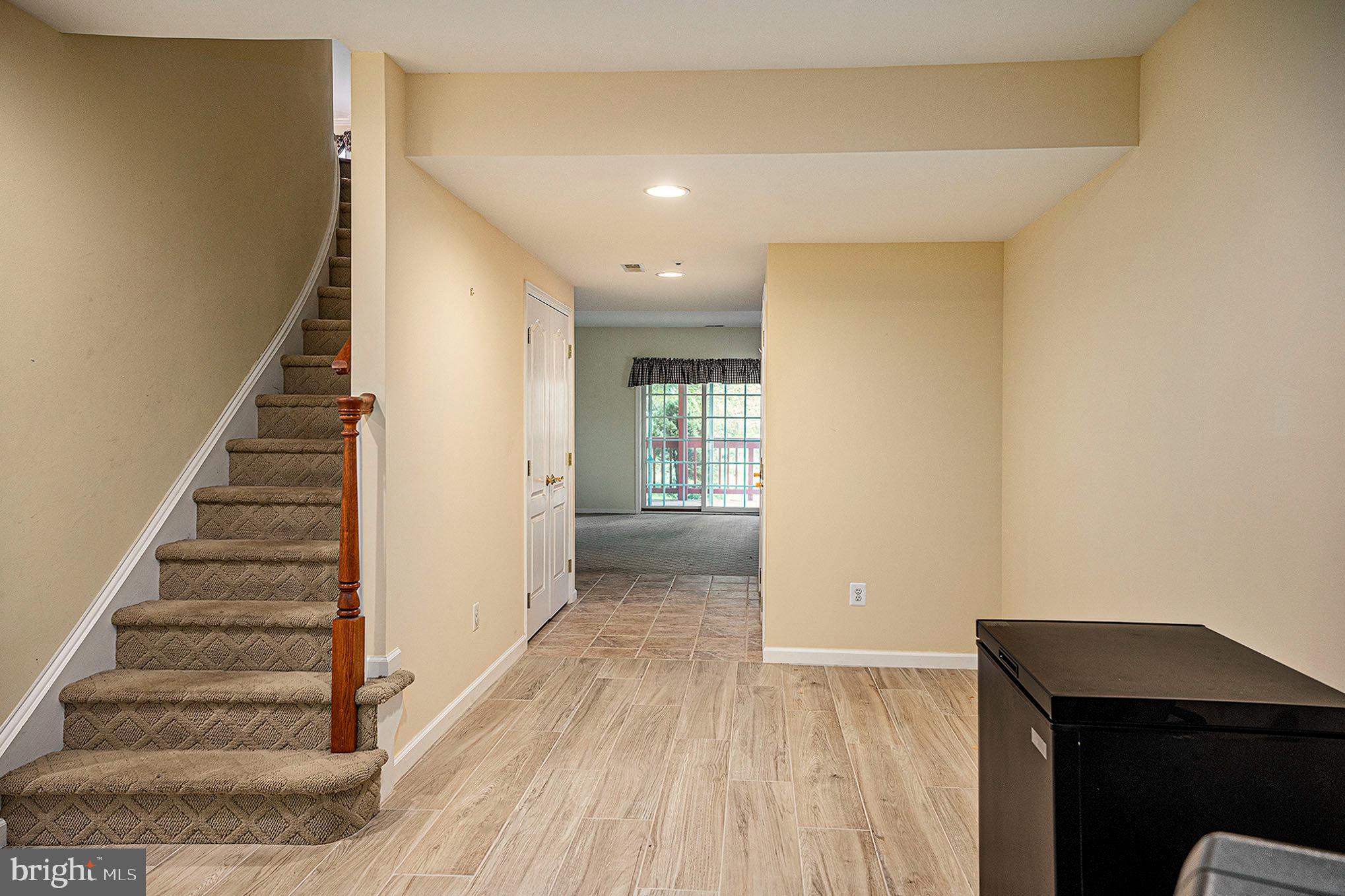 MERION HILL - Residential