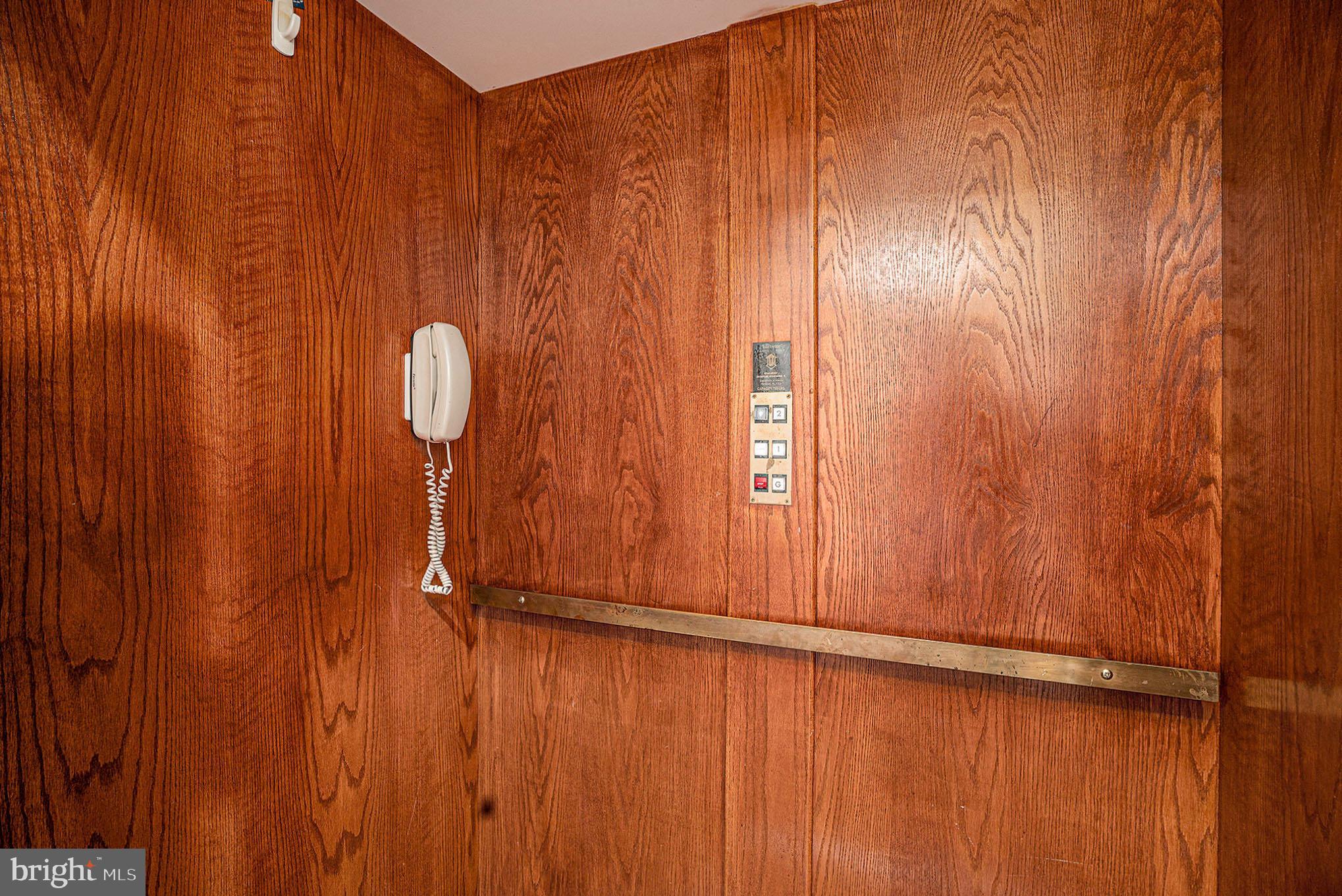 MERION HILL - Residential