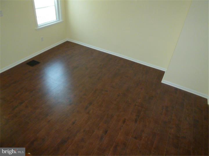 WALNUT HILL - Residential