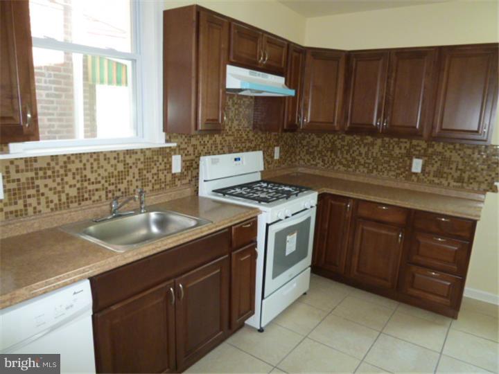 WALNUT HILL - Residential