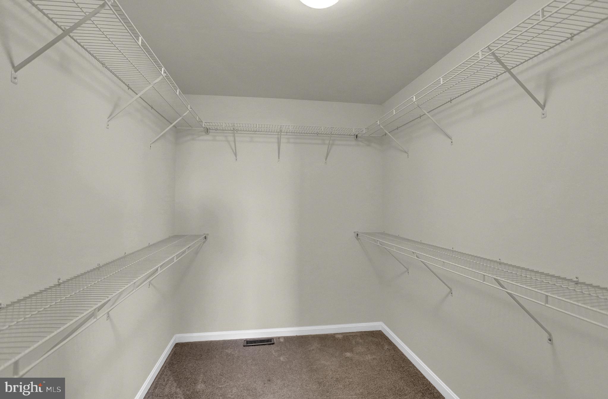 MEADOWBROOK - Residential