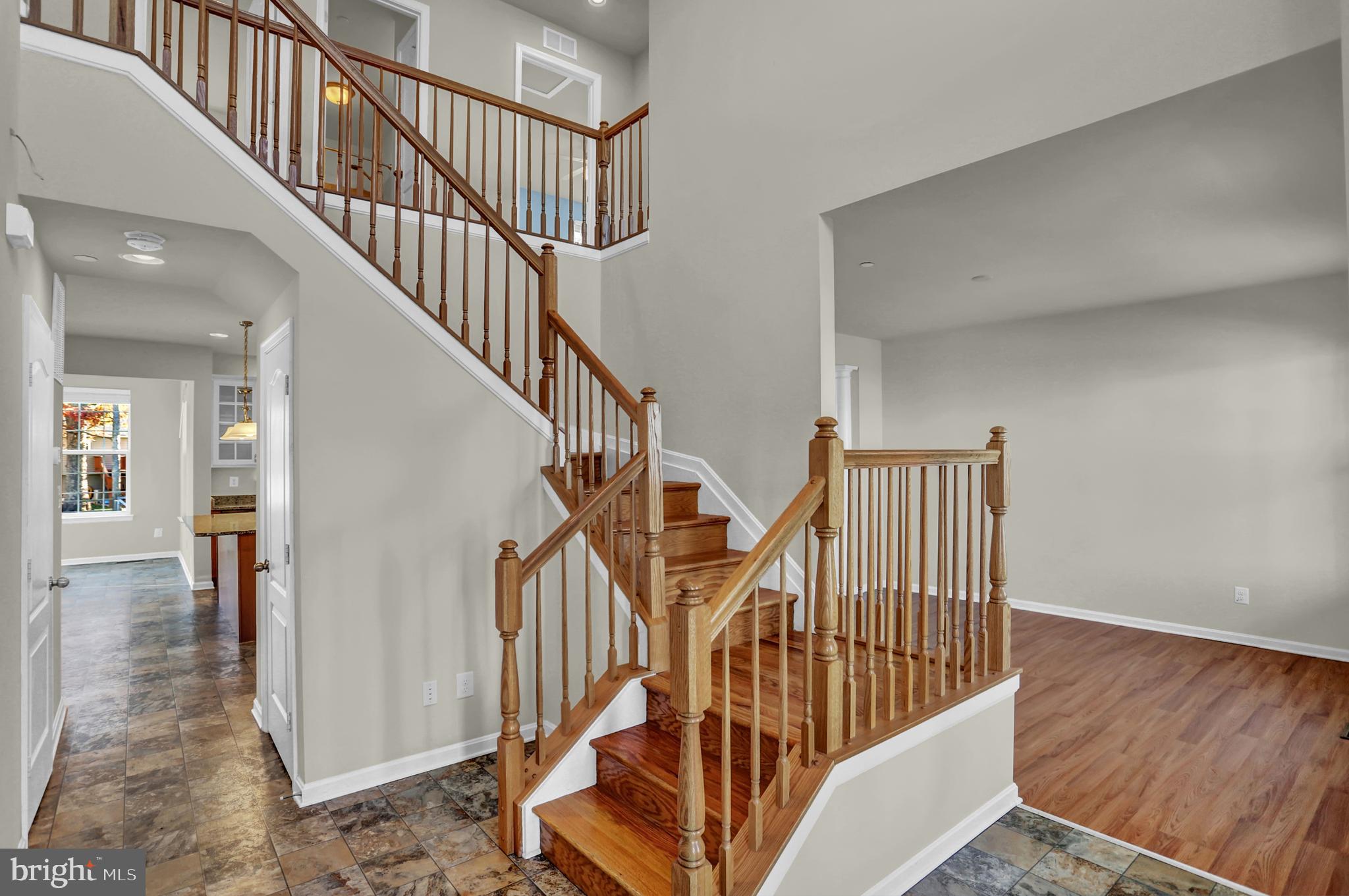 MEADOWBROOK - Residential