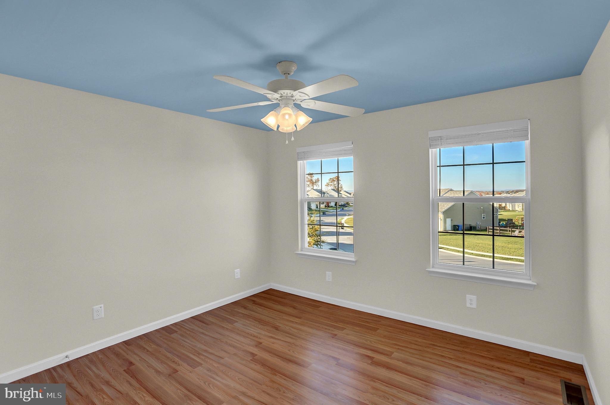 MEADOWBROOK - Residential