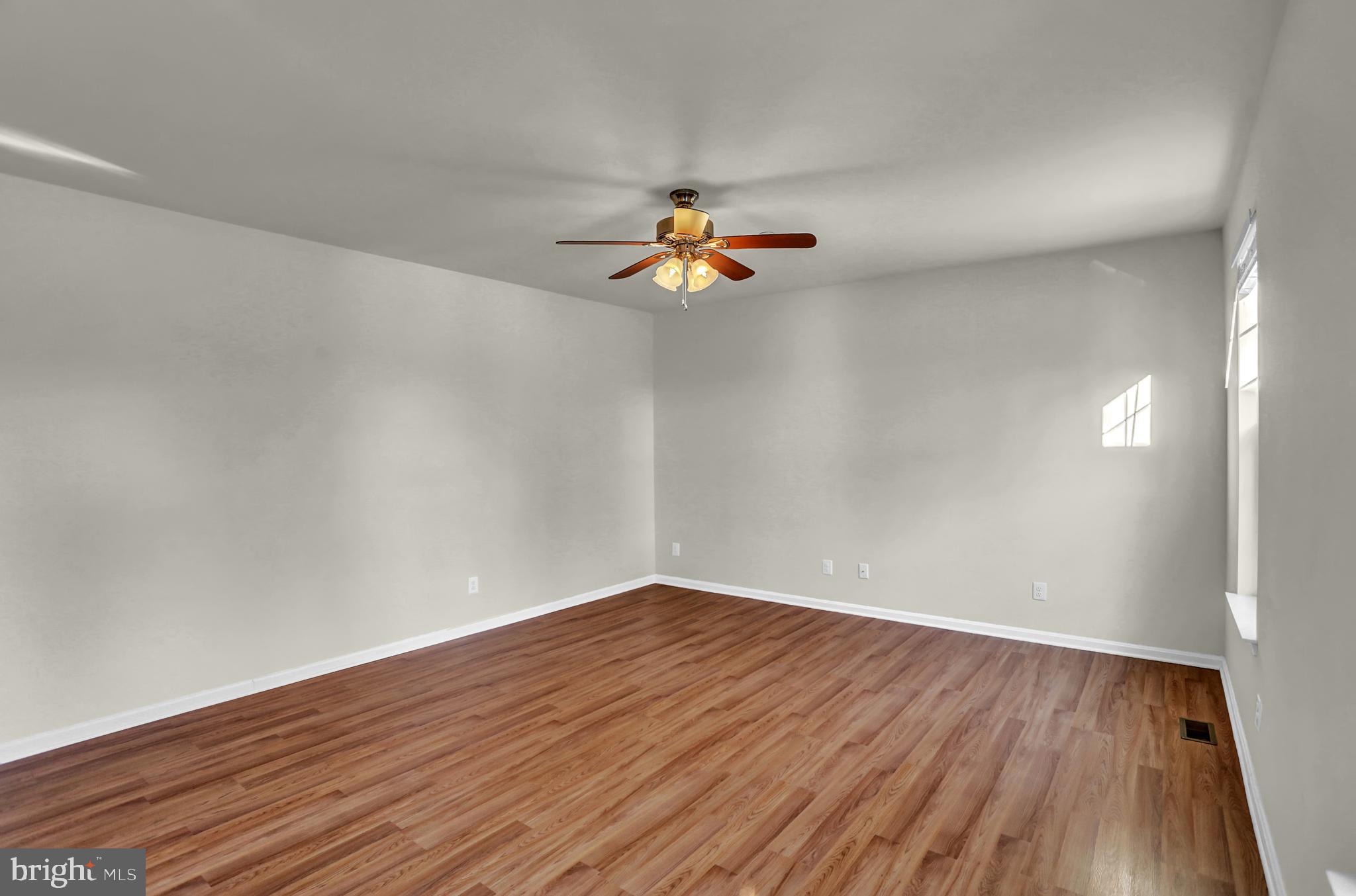 MEADOWBROOK - Residential