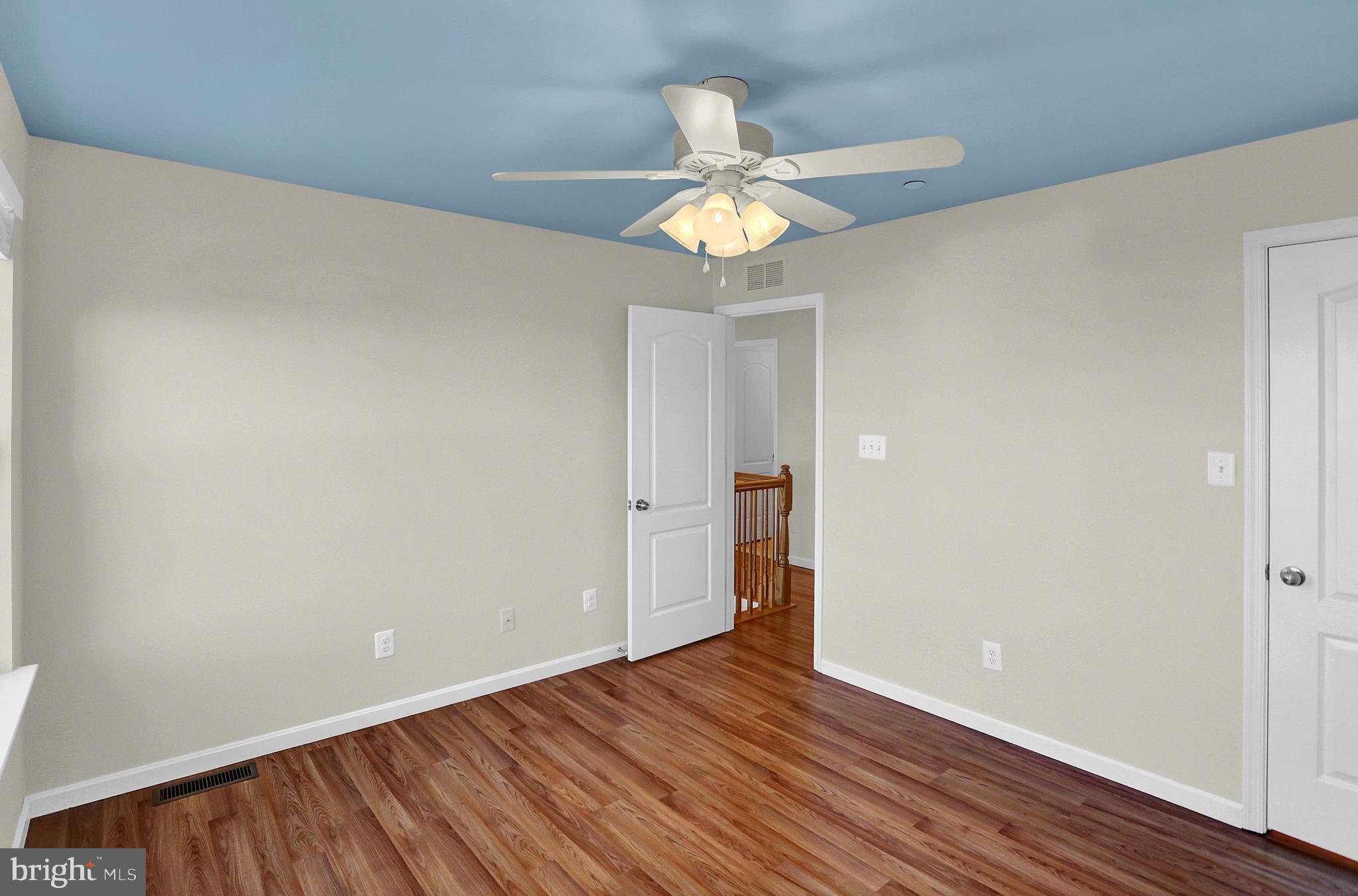 MEADOWBROOK - Residential