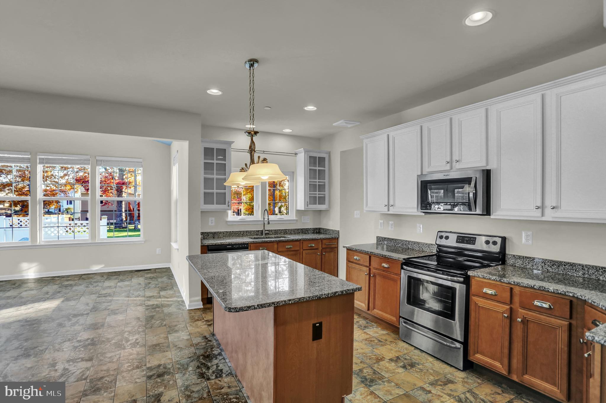 MEADOWBROOK - Residential