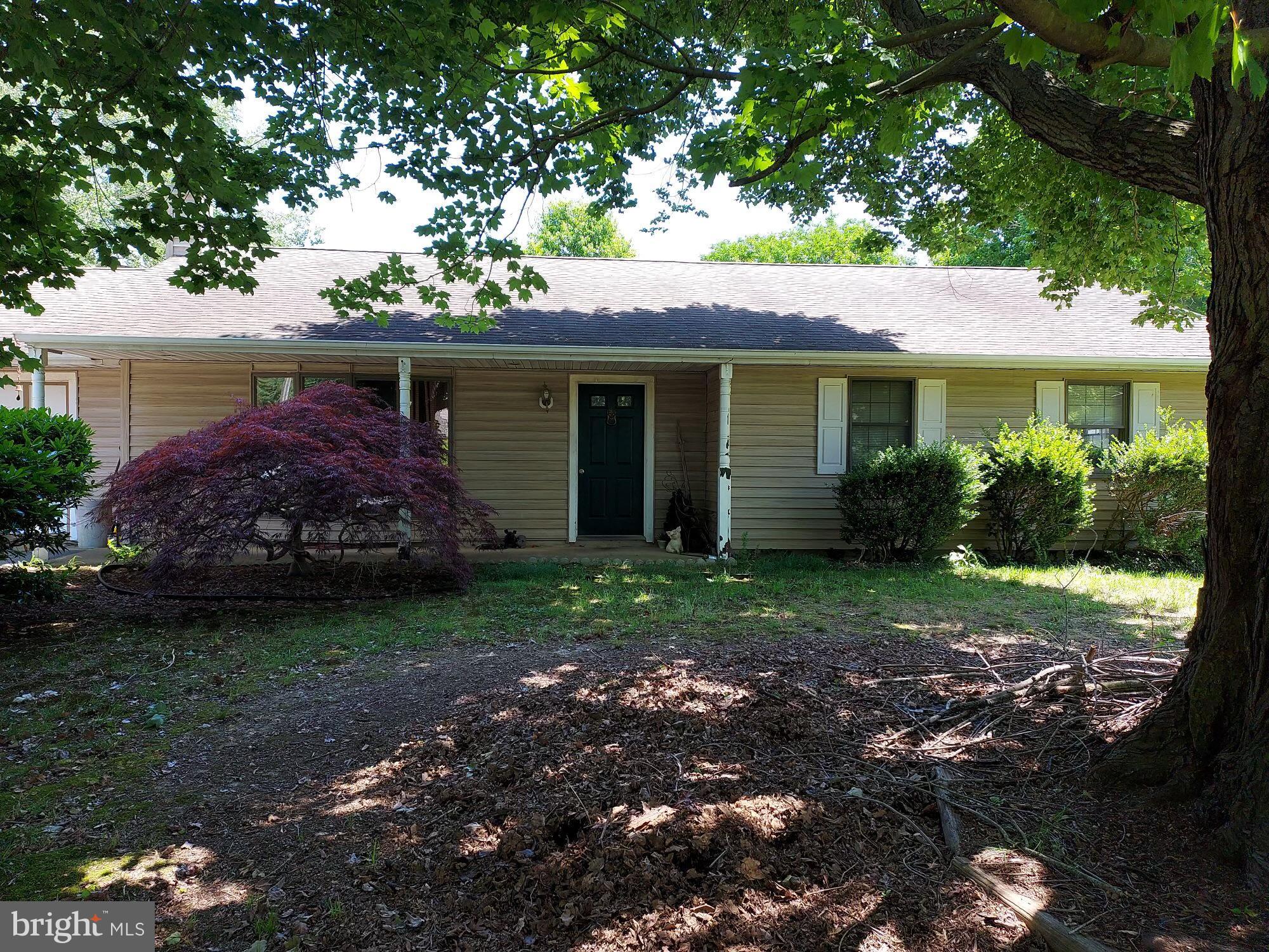 Home in need of MAJOR rehab and being sold strictly AS IS. Estate sale exempt from disclosure/disclaimer. Seller has no knowledge to condition of home but has been told HVAC is newer. Back roof was replaced approximately 4 years ago. Evidence of buried oil tank, owner was told when they purchased it had been abandoned but no paperwork exists. Now for the good!! Tons of potential, located in an incredible community surrounded on all sides by the water. Located on almost half and acre and has a great floor plan. The rear addition could be spectacular. Home is ready for new owner to return it to it's former glory.