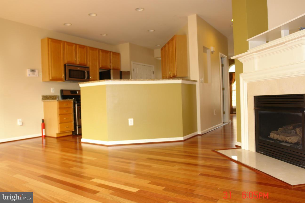 POTOMAC LAKES - Residential Lease