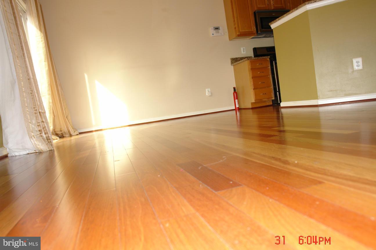 POTOMAC LAKES - Residential Lease