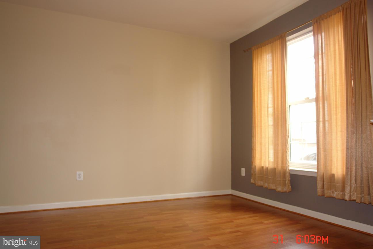 POTOMAC LAKES - Residential Lease