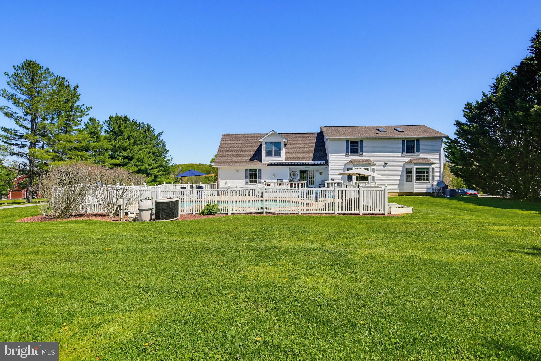 HAMPSTEAD - Residential