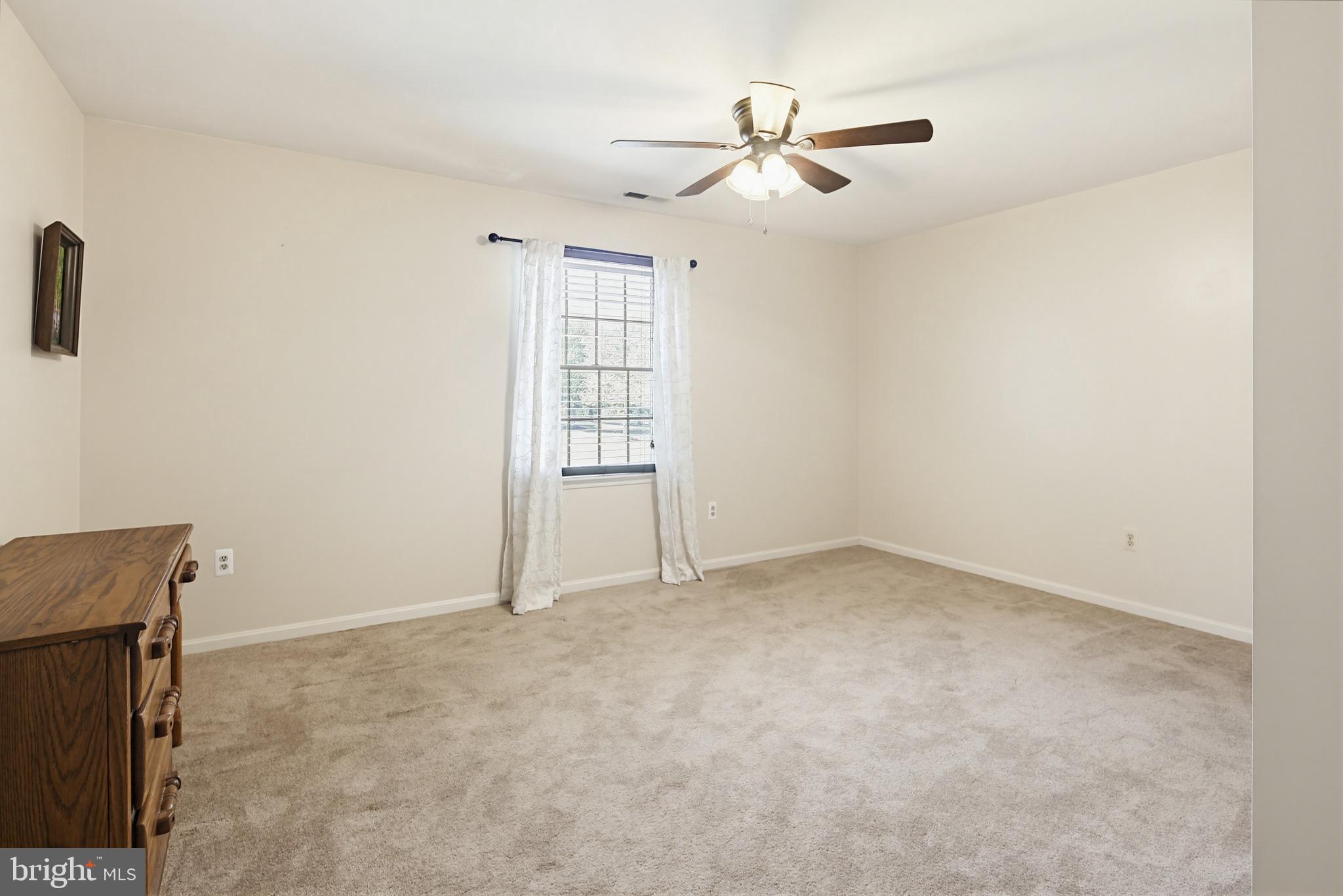 HAMPSTEAD - Residential