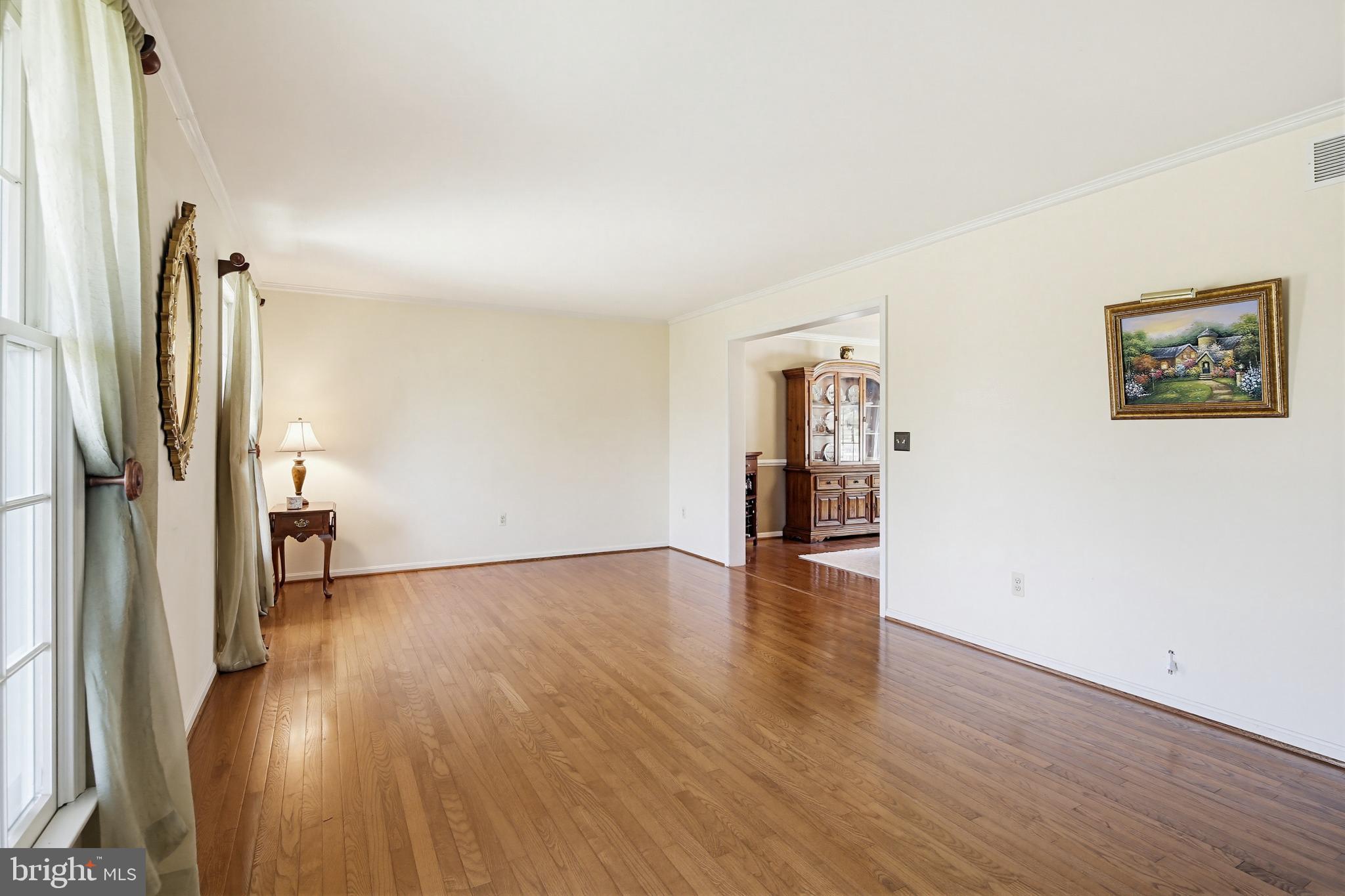 HAMPSTEAD - Residential