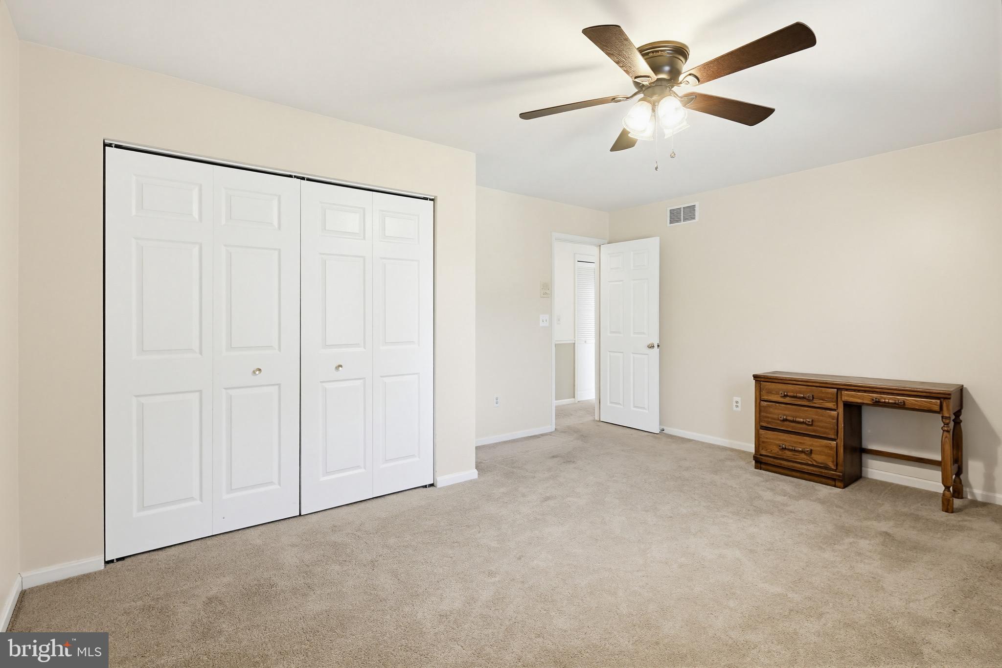 HAMPSTEAD - Residential