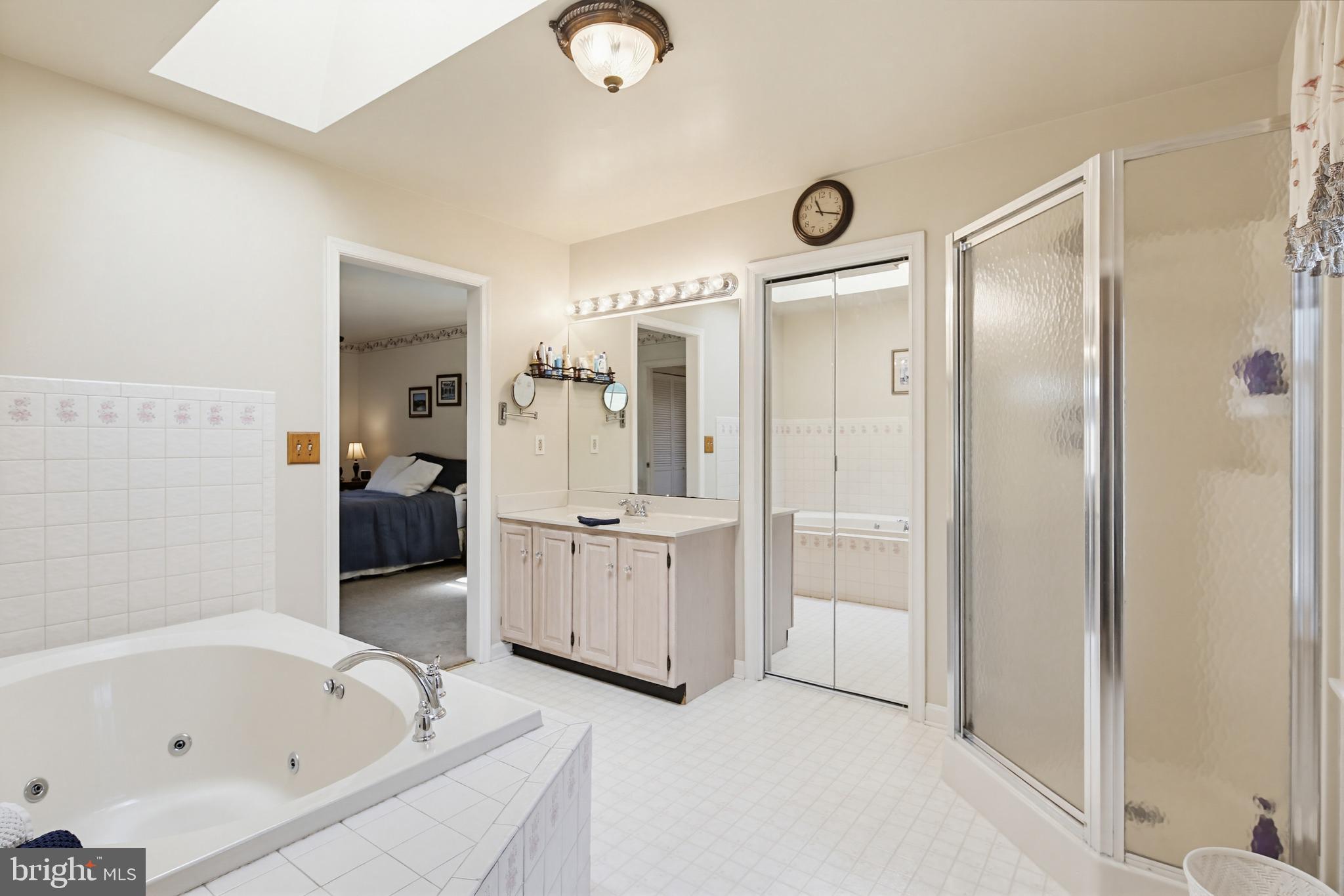 HAMPSTEAD - Residential